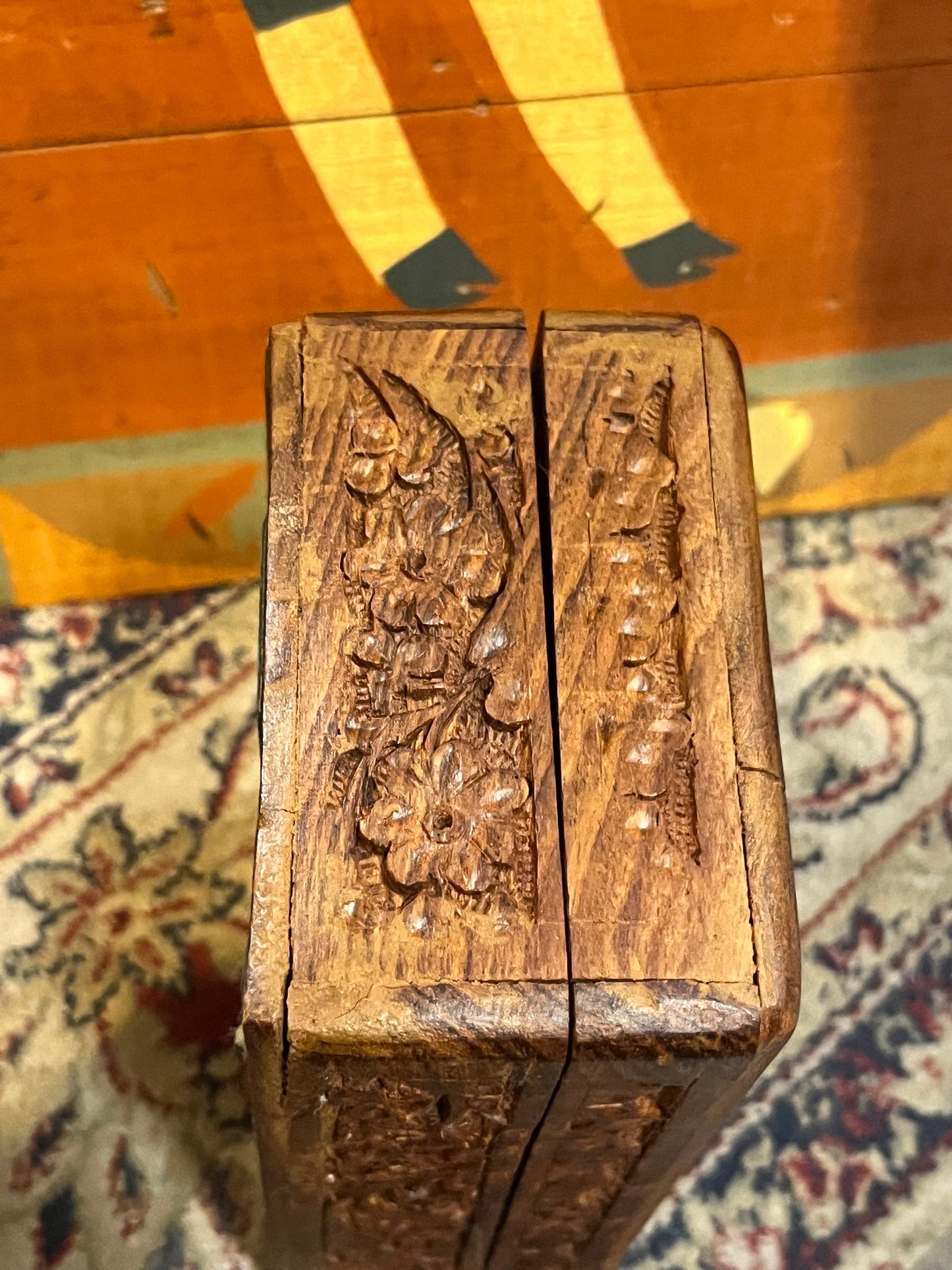 Lovely Indian 6 x 4 x 2 1/2 high wooden box  Classic and beautiful