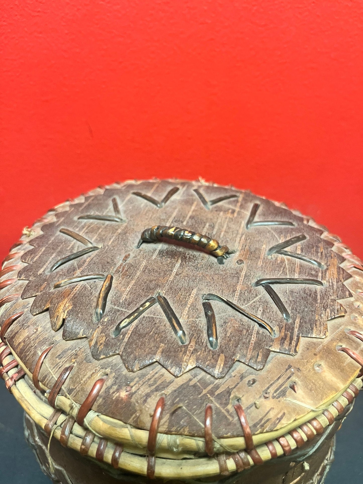 7 x 4 high indigenous first nations Cree north Saskatchewan Cedar Bork box with lid  wonderful condition and so much history  good value