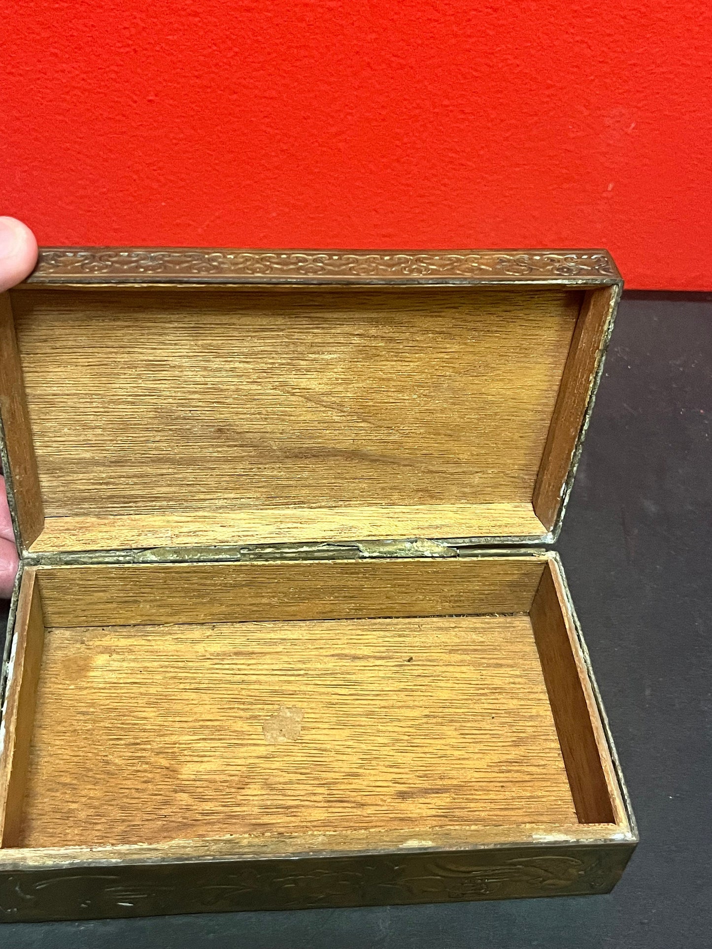 Fabulous 6 x 4 x 2 high antique Chinese brass box with dragons   wood lined  lovely patina  great gift