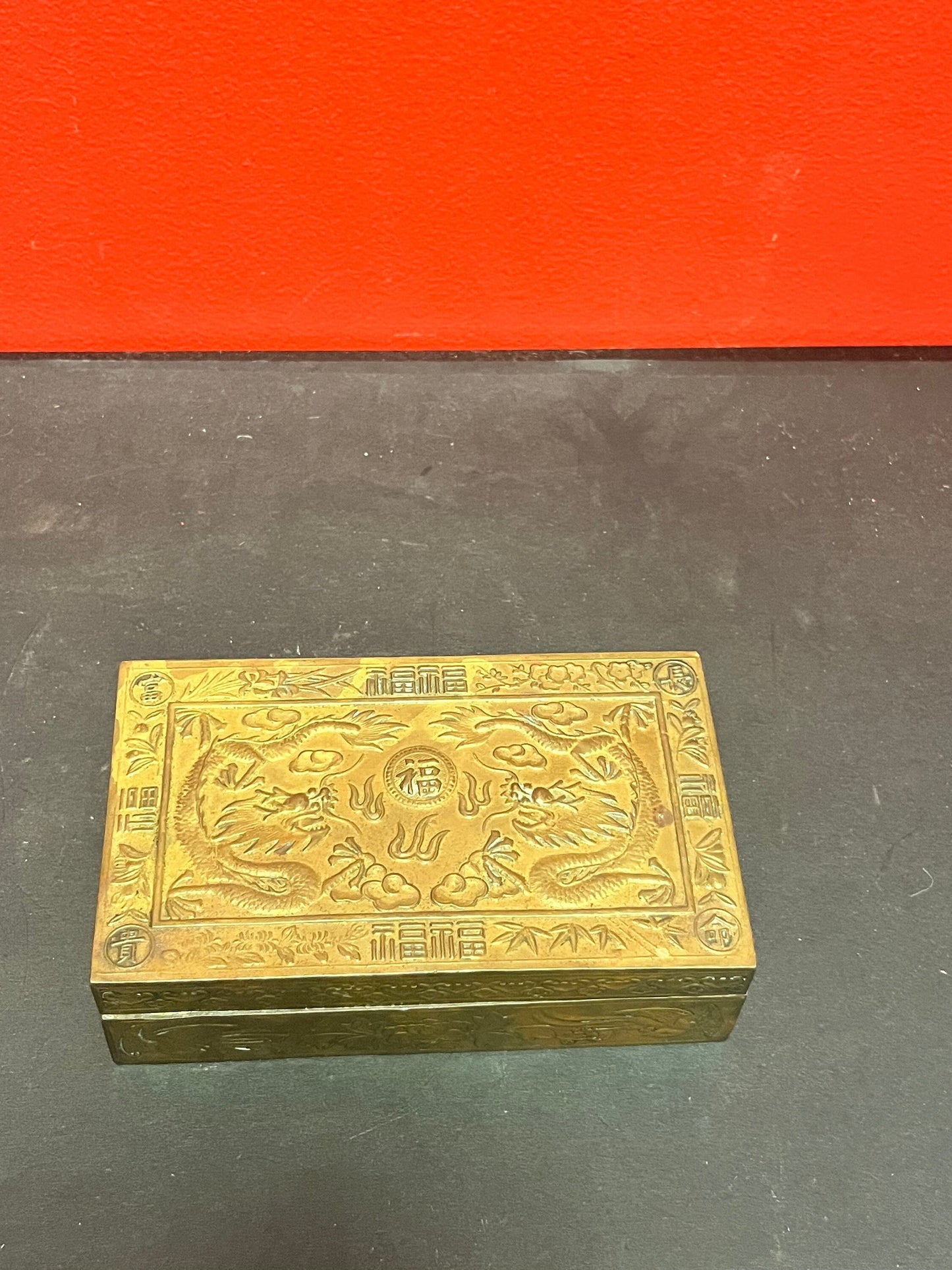 Fabulous 6 x 4 x 2 high antique Chinese brass box with dragons   wood lined  lovely patina  great gift