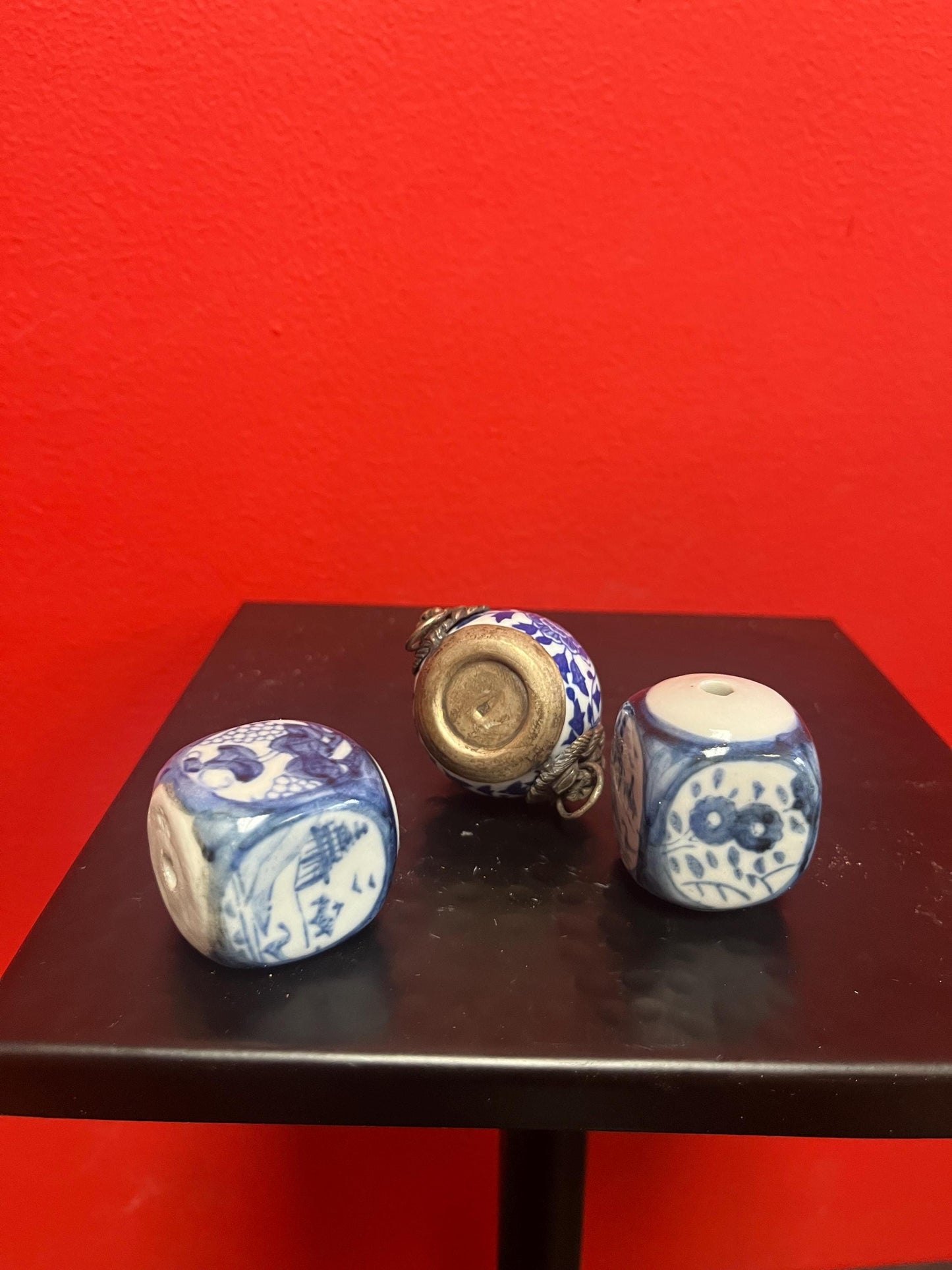 Lovely old Unusual blue and white Chinese items  beads and snuff bottle  great value