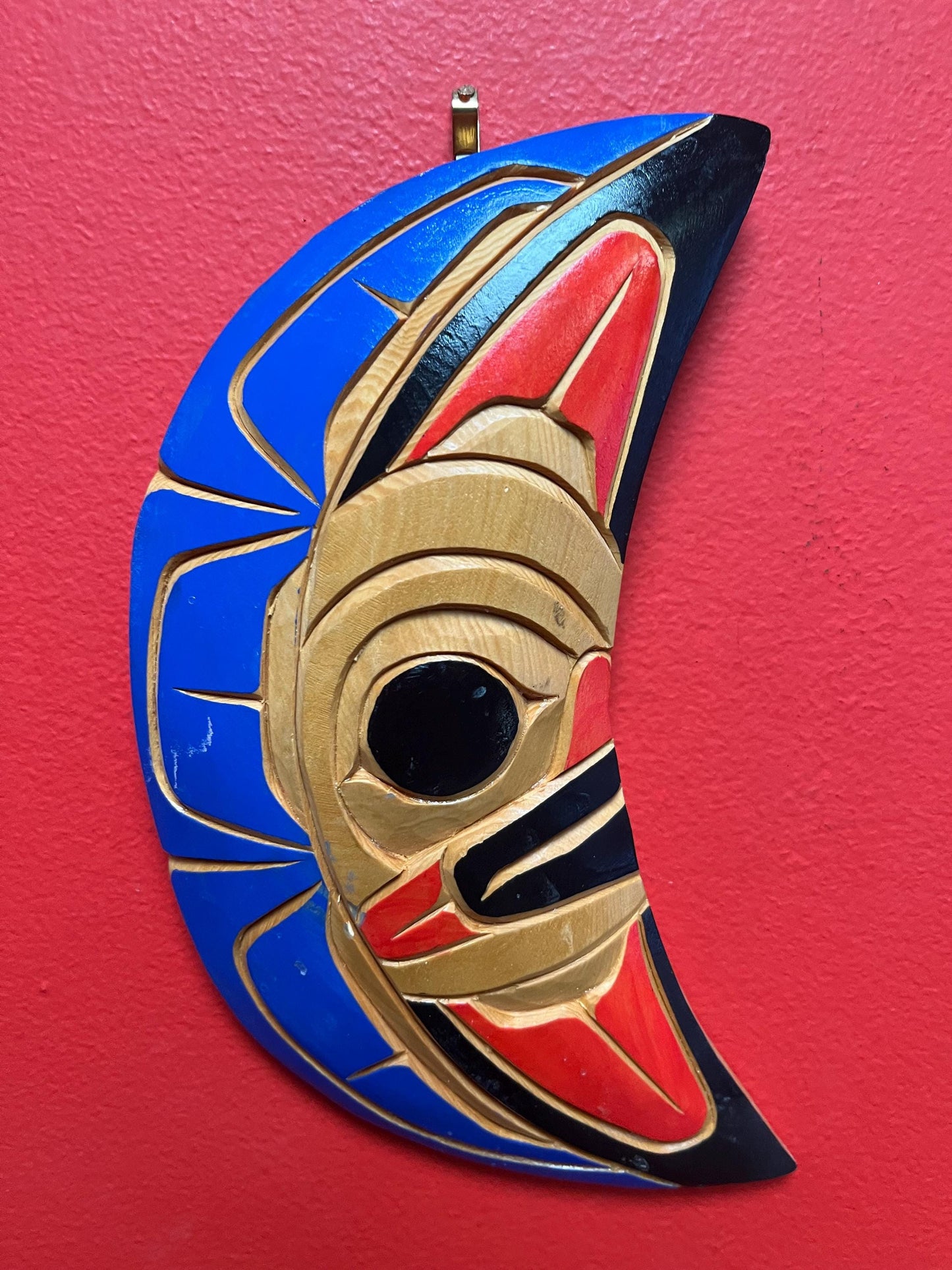 Beautiful 9 x 4 wide indigenous first nation Pacific northwest coast Leo Mitchell moon well known carver  great design  couple scratches