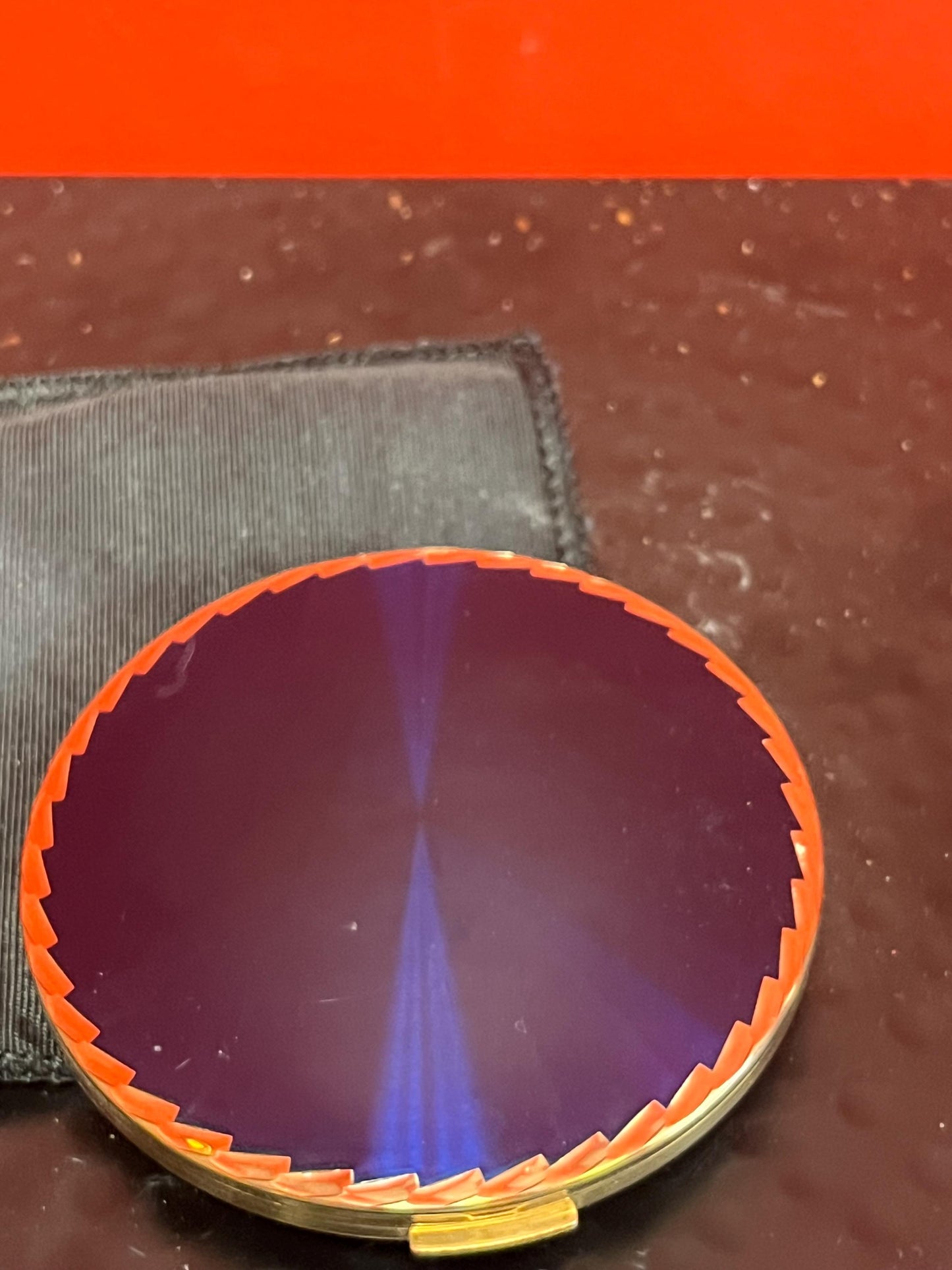 Lovely Unusual like new 3 inch long Stratton compact in original cloth case   good value and condition