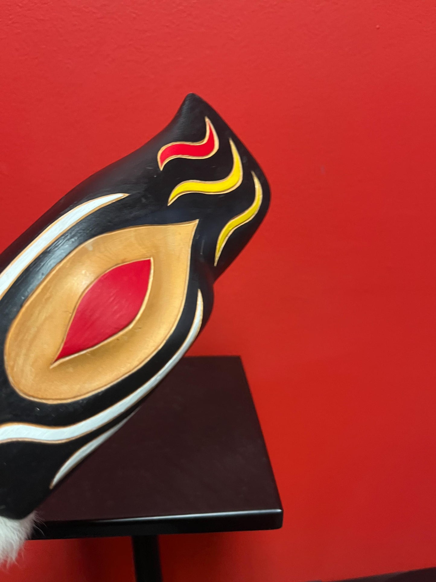 Fabulous 11 x 4 high signed indigenous first nations Pacific northwest coast  rattle  amazing detail and great sound  one of a kind