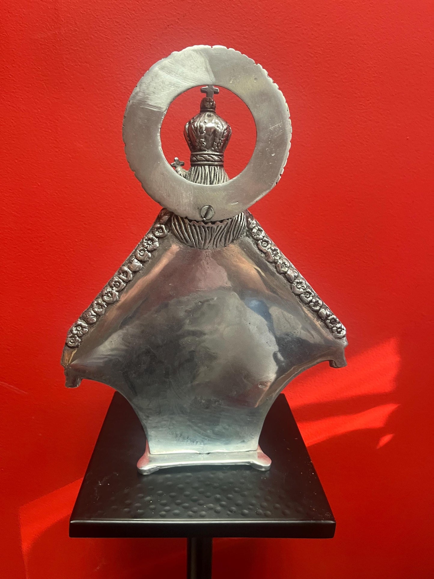 Stunning 13 x 9 wide older silver metal statue of the Madonna   photos cant do it justice  masterpiece - and a perfect gift