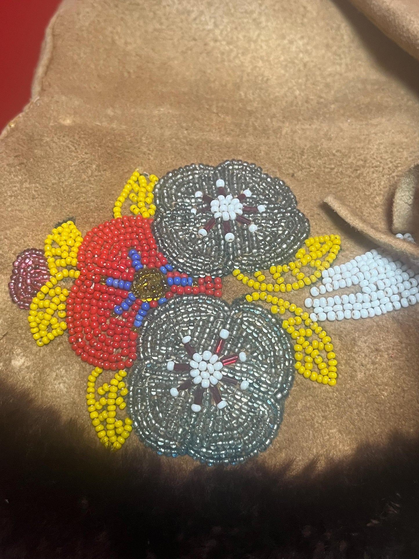 14 x 8 inch indigenous First Nations Pacific Northwest coast beaded gloves  great value