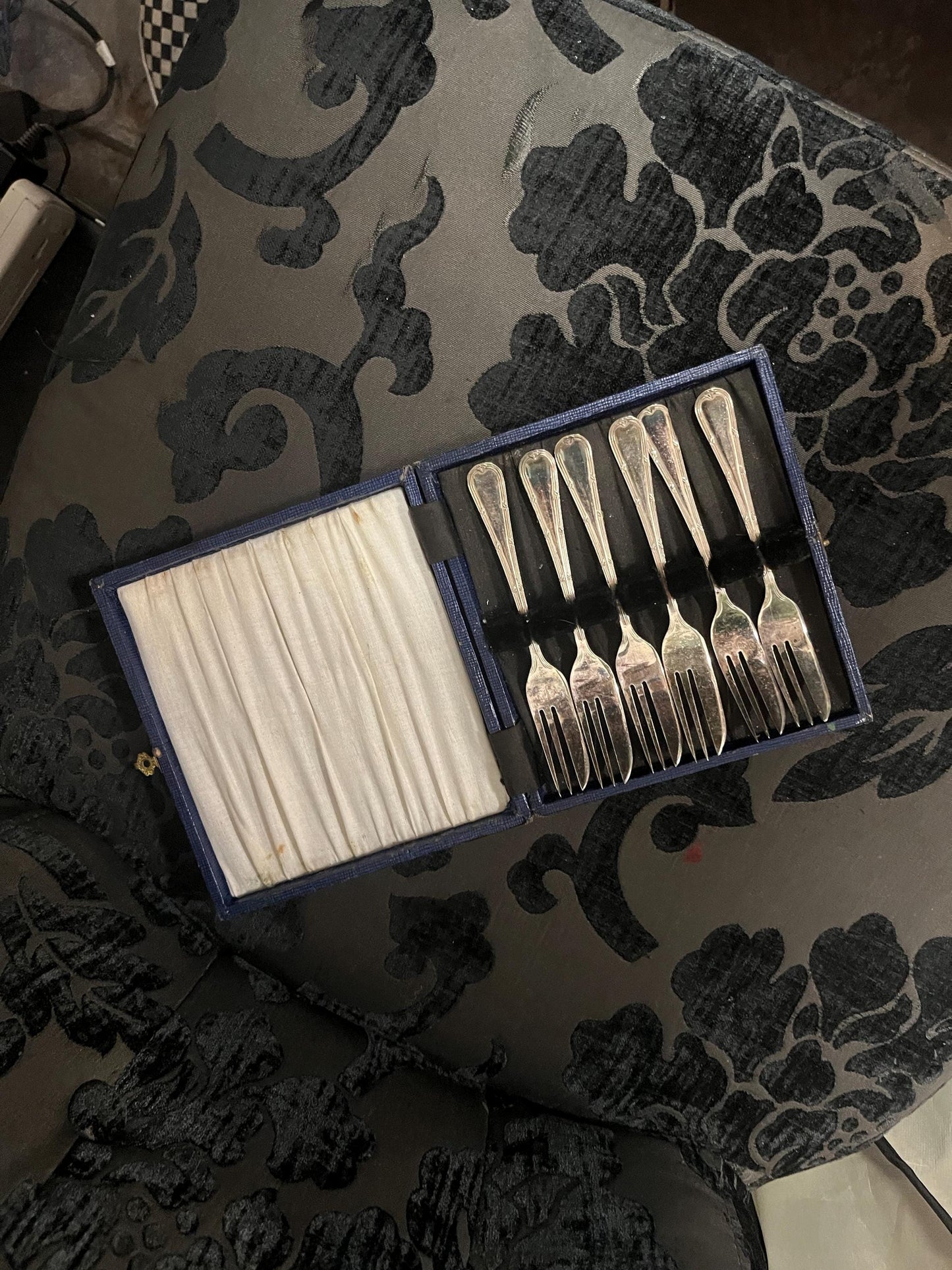 Lovely set of six English silver plated antique snack forks in original box  great gift  value priced