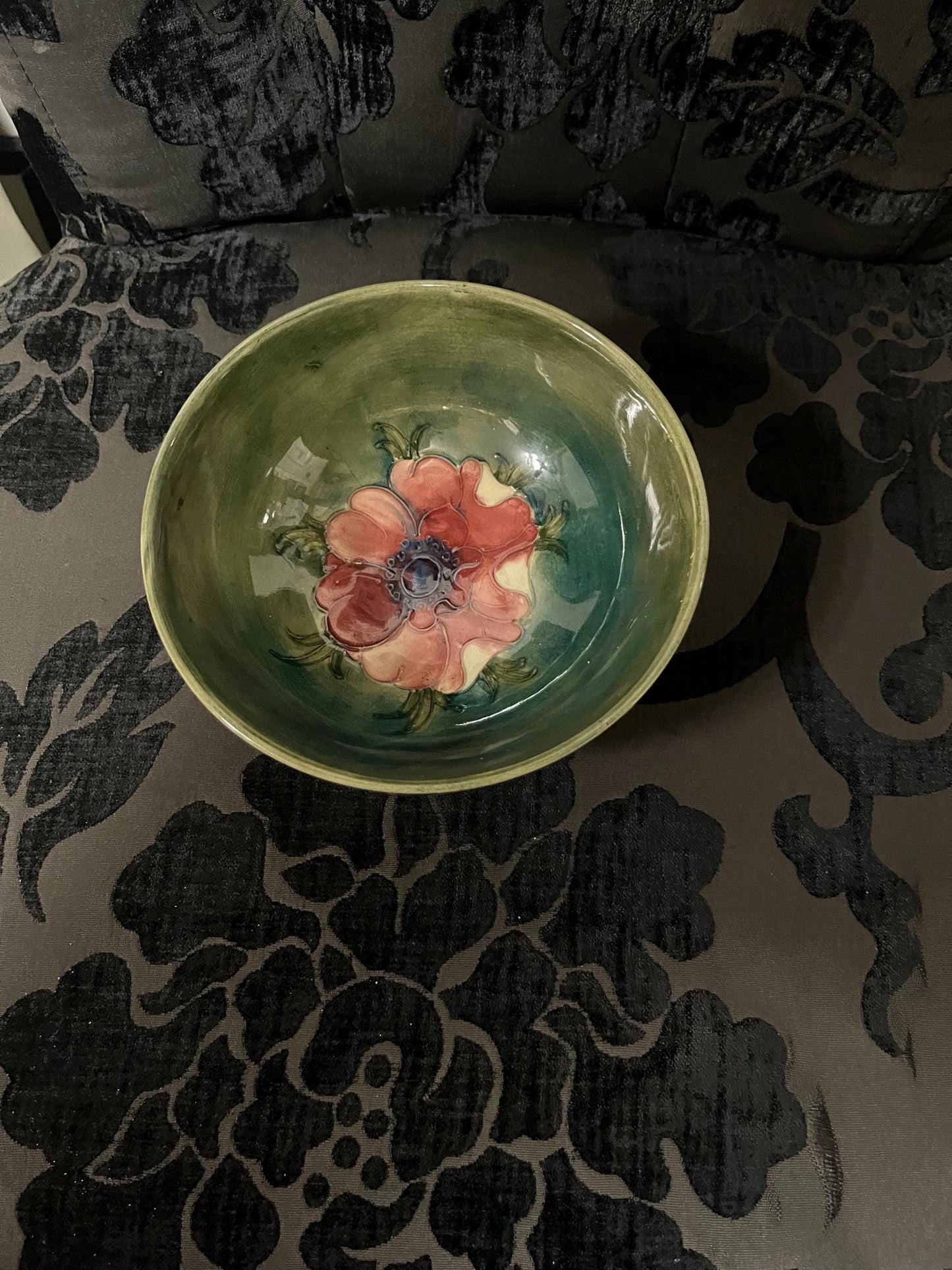 7 inch English antique signed MOORCROFT bowl  great condition and great price