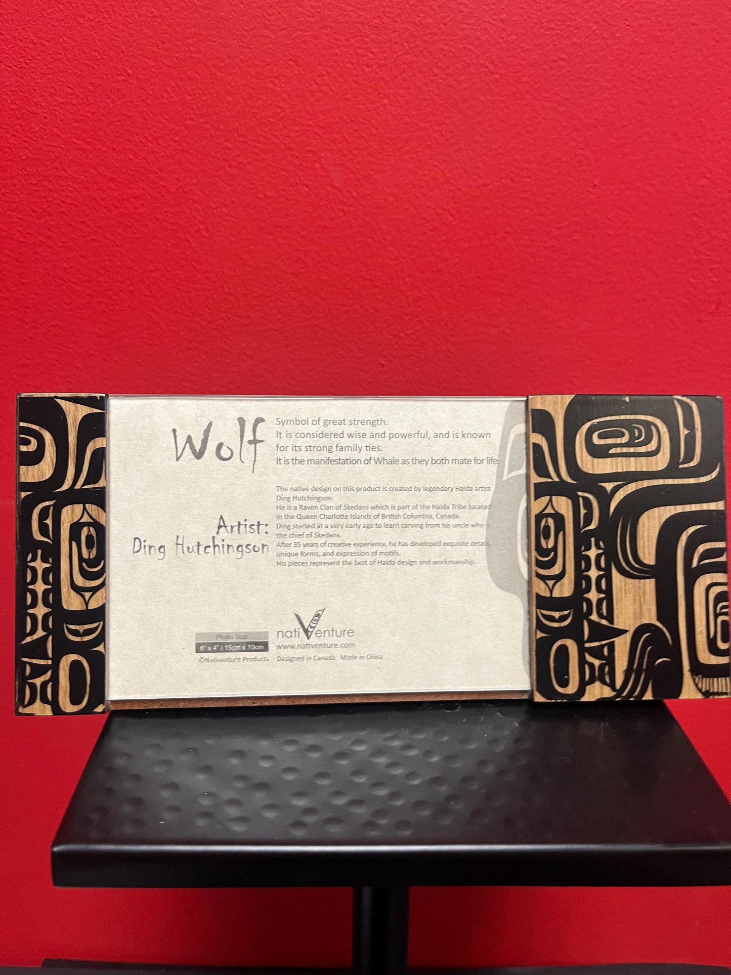 Beautiful 9 x 5 inch indigenous first nations Pacific northwest Coast photo frame fitting 6 x 4 photo -wow  wolf  - perfect gift