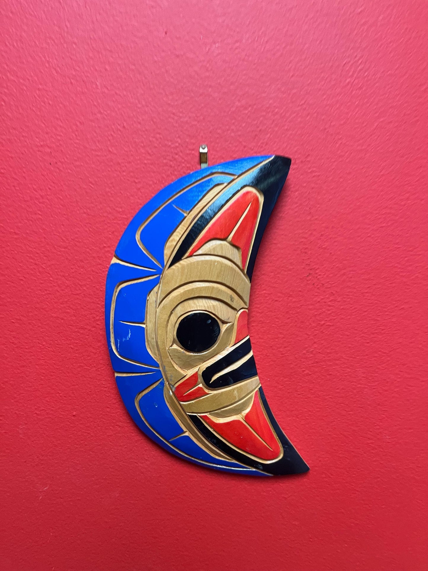 Beautiful 9 x 4 wide indigenous first nation Pacific northwest coast Leo Mitchell moon well known carver  great design  couple scratches