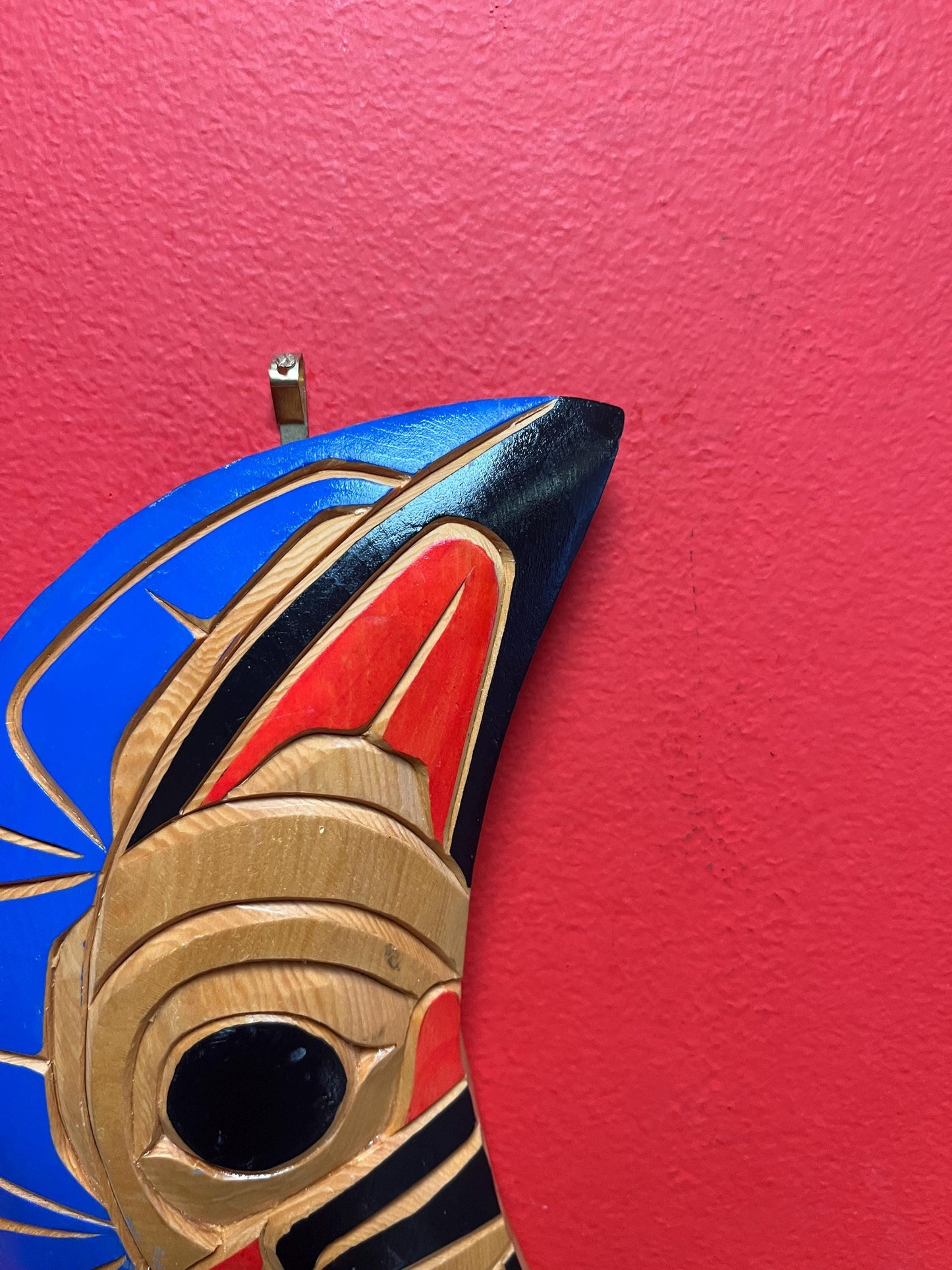 Beautiful 9 x 4 wide indigenous first nation Pacific northwest coast Leo Mitchell moon well known carver  great design  couple scratches