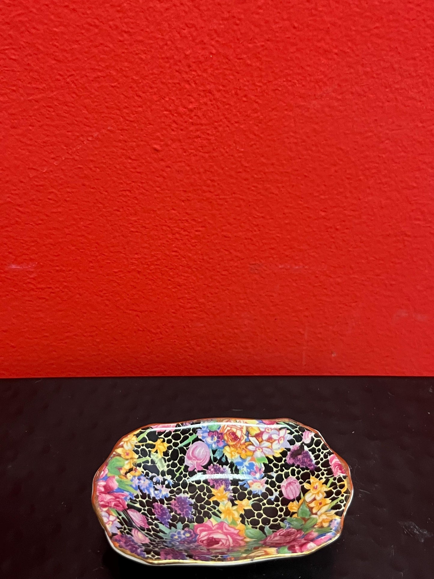 Set of three royal Winton  chintz 3 inch long nut dishes in good condition  price for all  great value