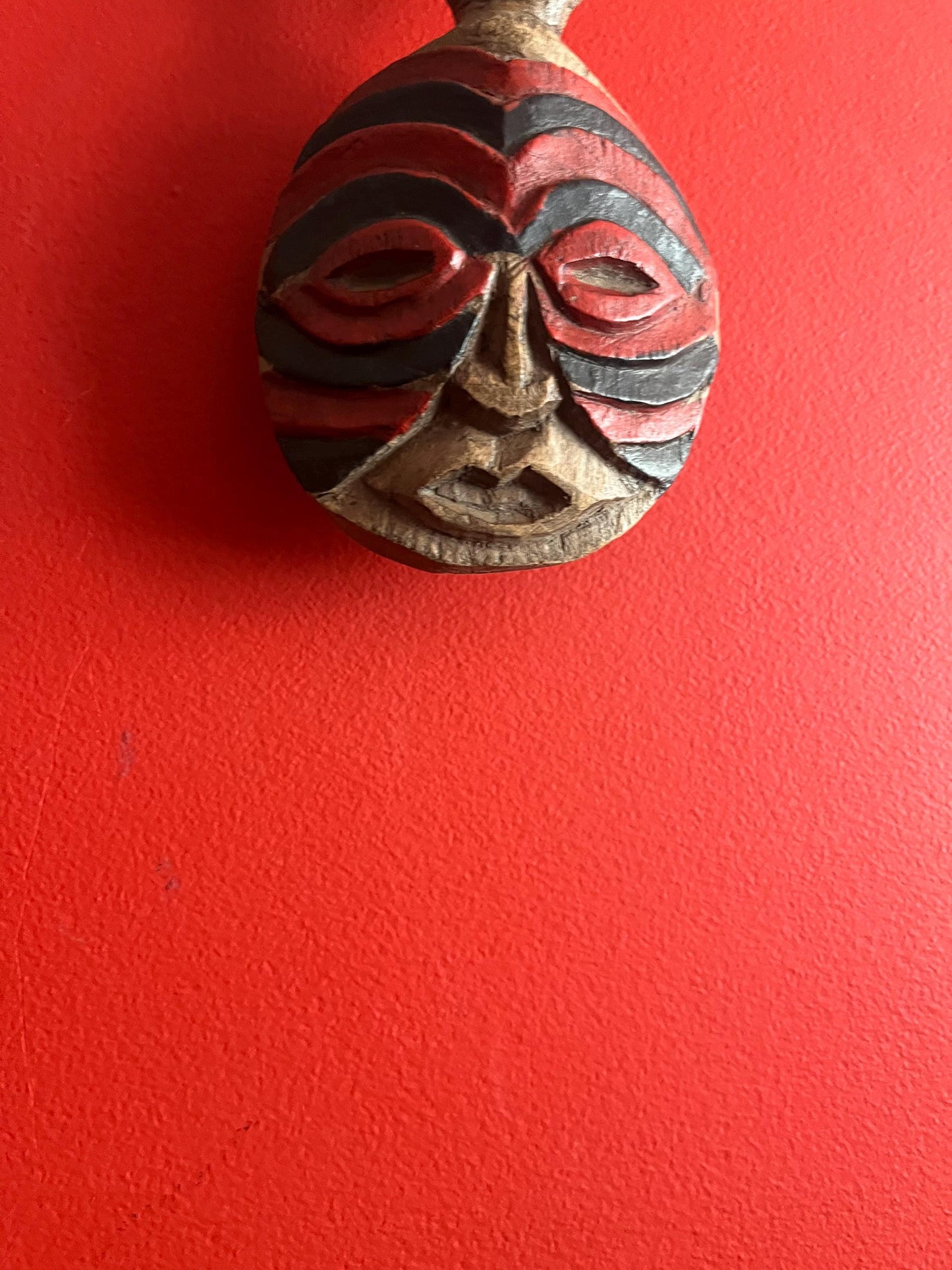 Very cool 11 inch tall vintage hand carved and painted African mask great imagery