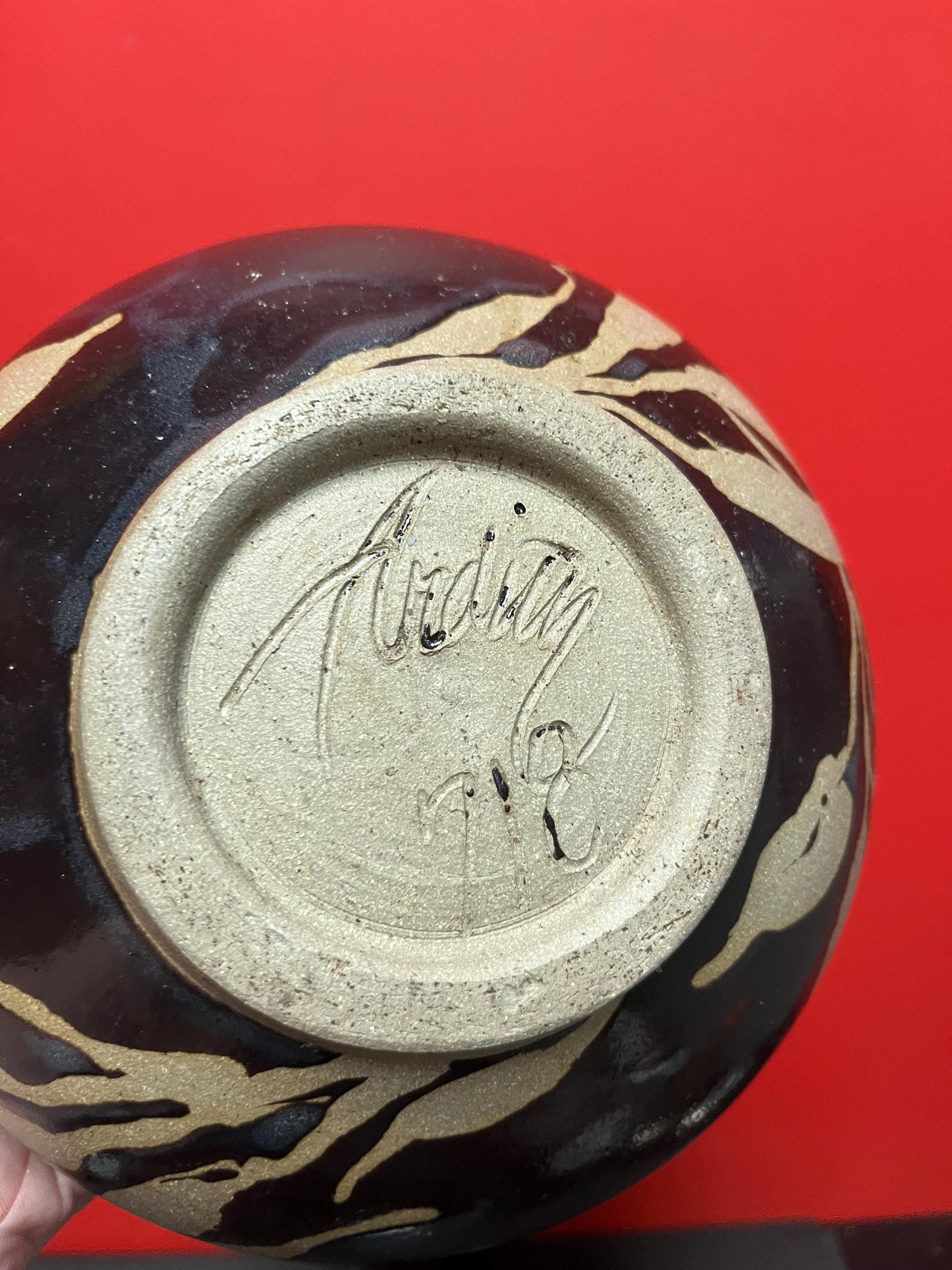 Lovely Canadian signed pottery vase   6 x 5 wide (at top)   beautiful detail and modernistic look  great gift