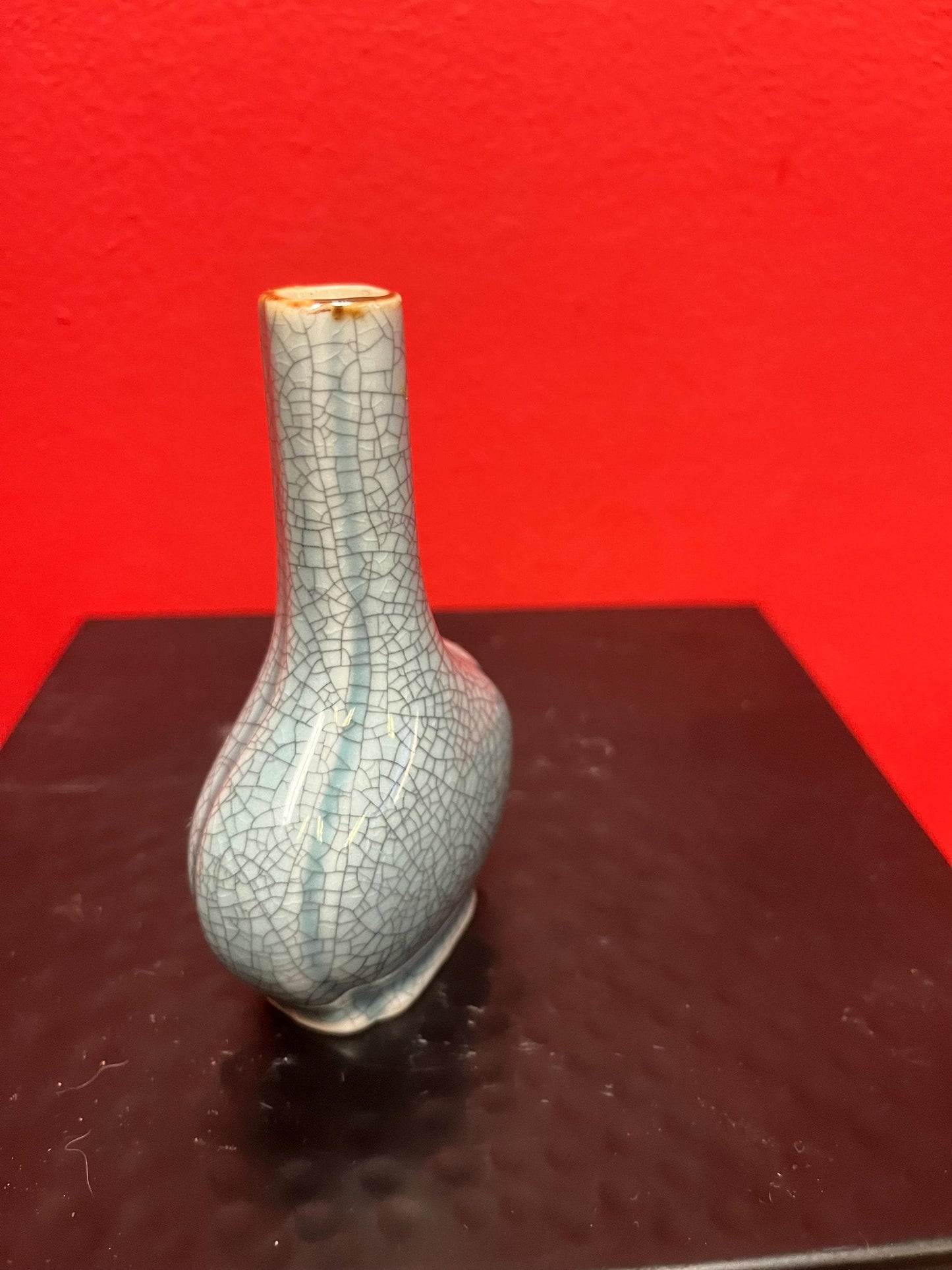 Beautiful antique Chinese 4.25 inch celadon vase with beautiful crackling amazing value