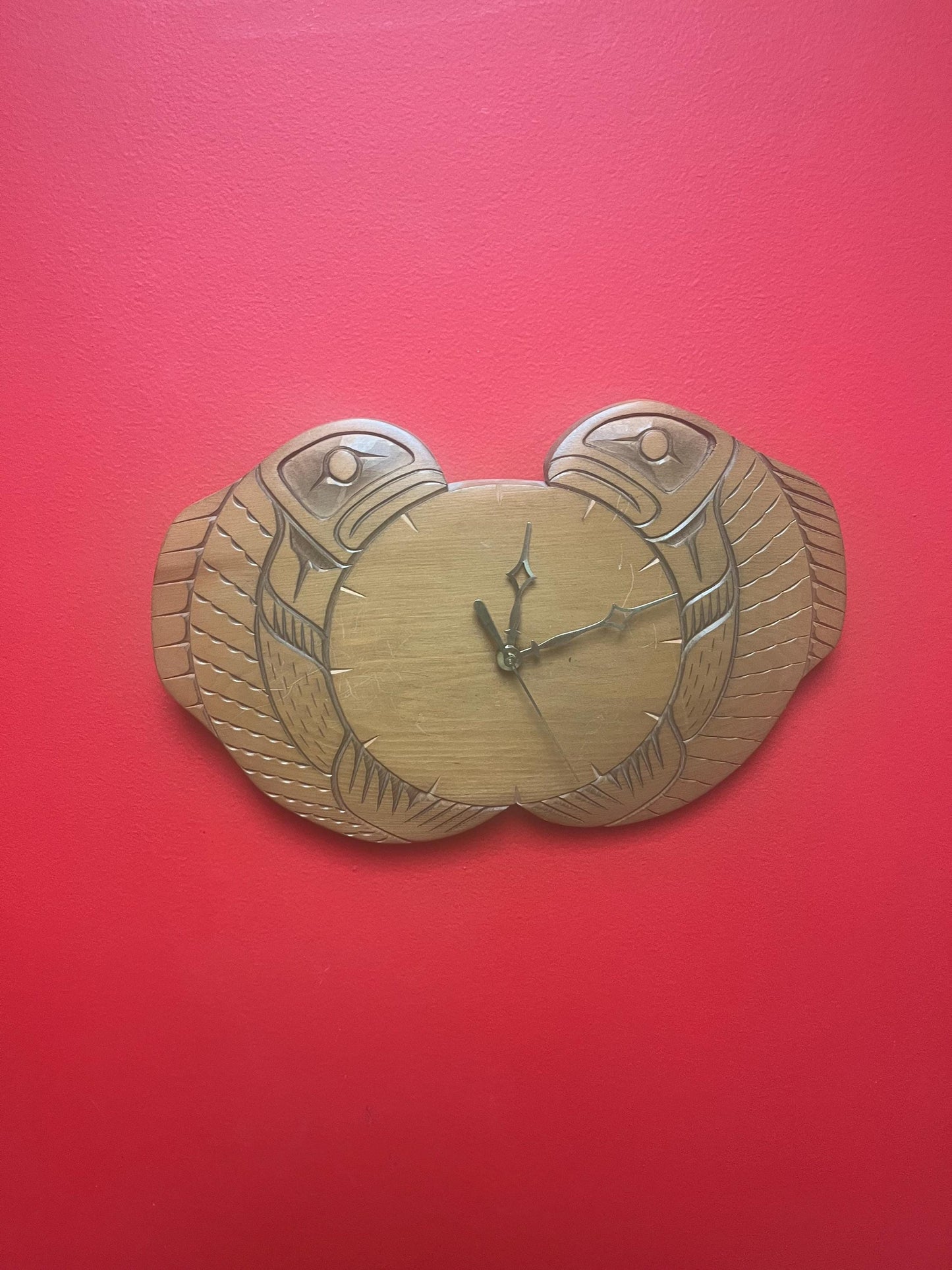 Fabulous unique 15 x 9 inch signed indigenous nations pacific  Northwest Coast salmon clock -  working  great gift