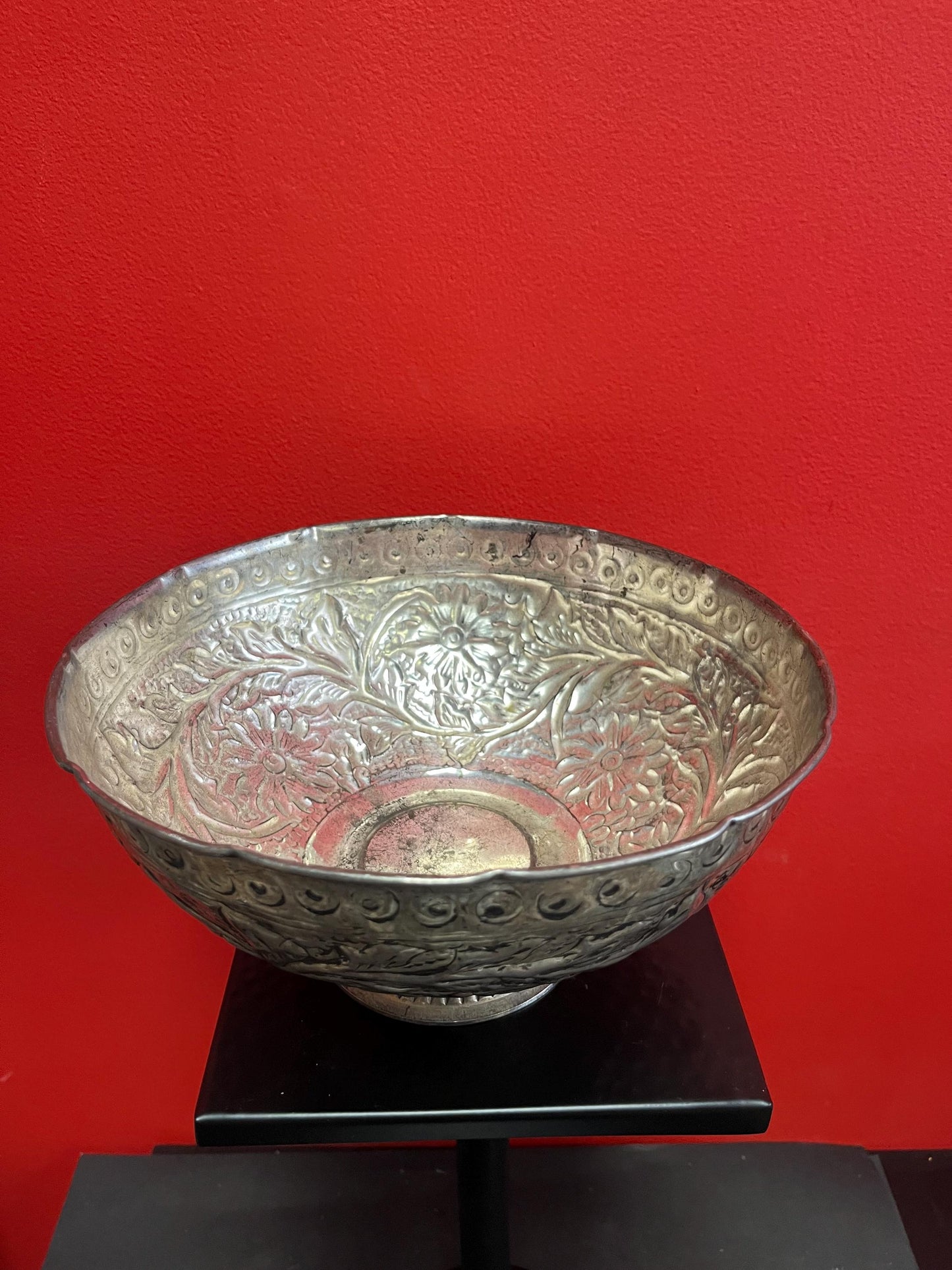 Exceptional 10 x 5 high untested Raj silver punch bowl  excellent imagery and detail  wow  great value