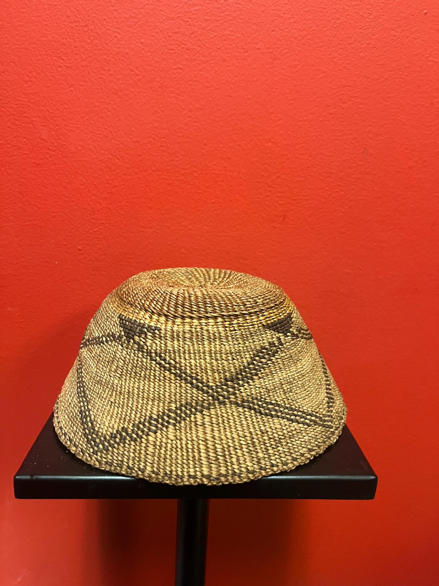 8 x 3 inch North American Indigenous basket   antique in good condition