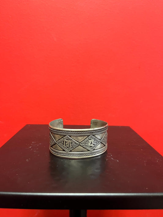 3 inch wide lovely Nepalese silver Cuff  untested  great gift