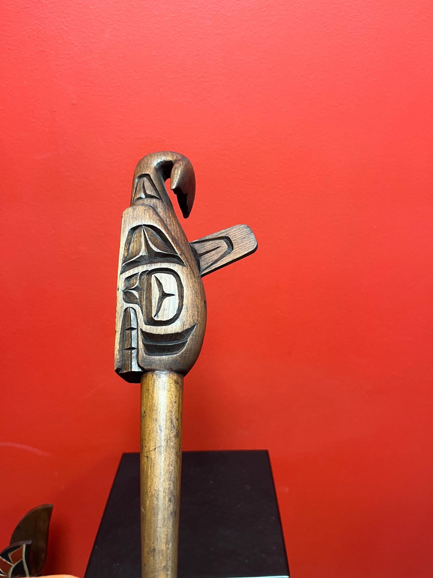 Beautiful 12 inch signed killer whale portable talking stick   indigenous first nations Pacific northwest coast Cedar  wonderful detail