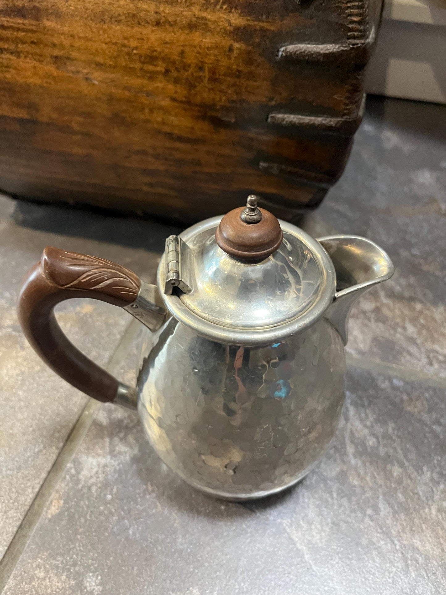 Beautiful signed English hammer pewter hot water jug  good value - 8 inches tall