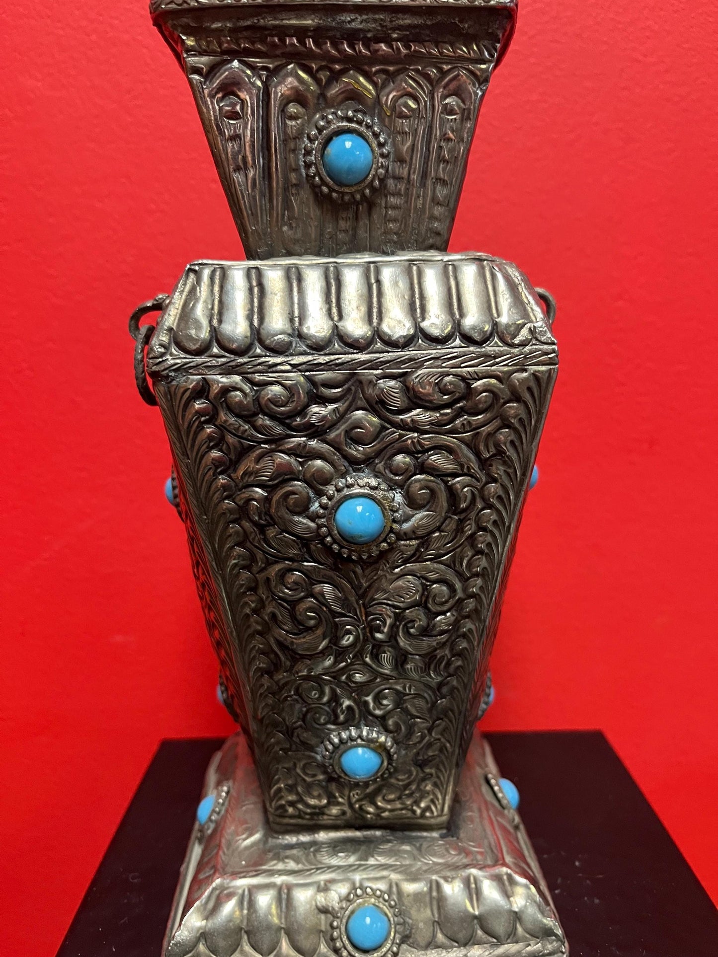 10 inch tall Indo raj silver vase with cartouches  absolutely stunning  untested  wow