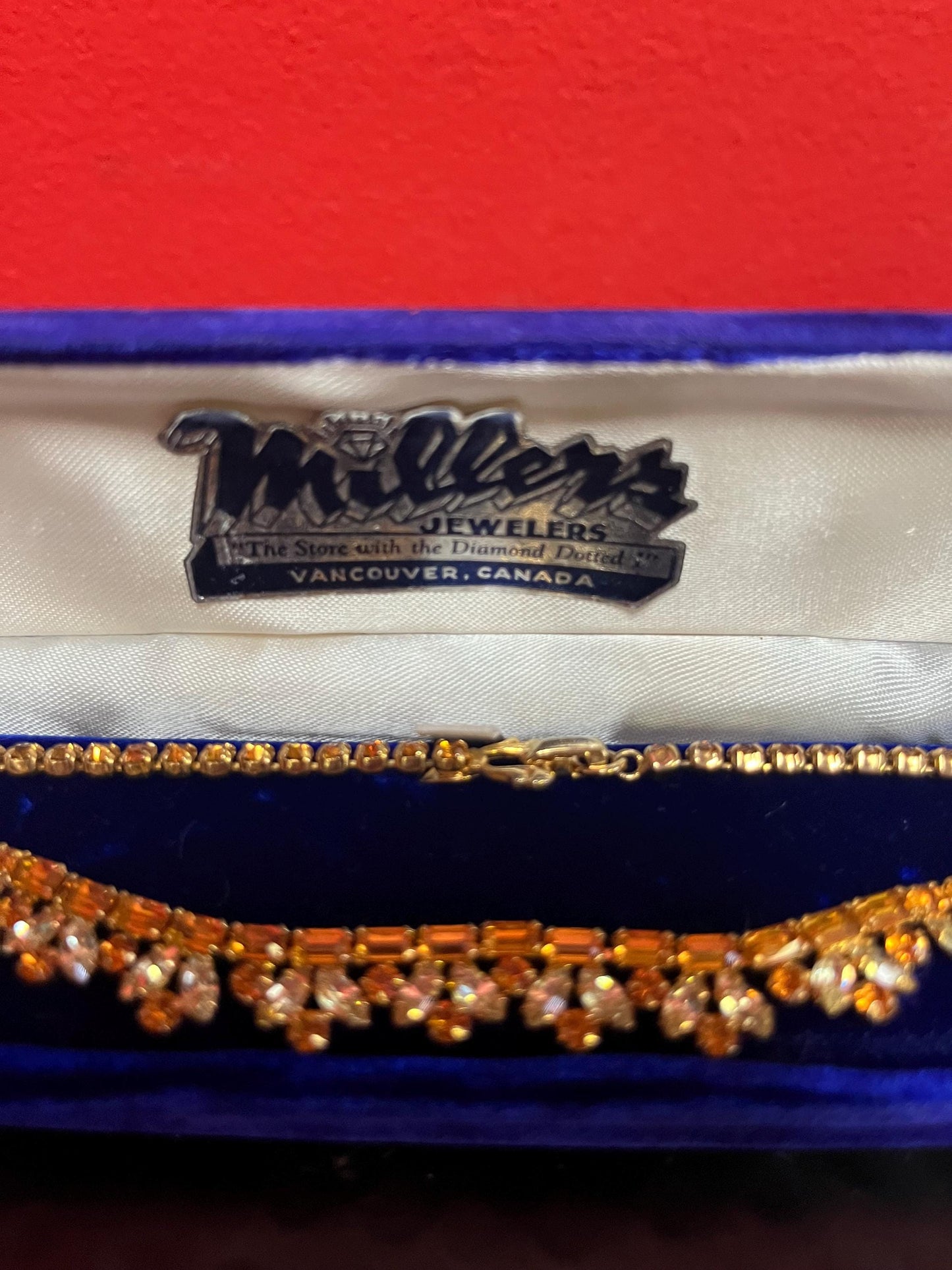 Approximately 15 inch long signed Sherman necklace in original box rare colour great gift and great value