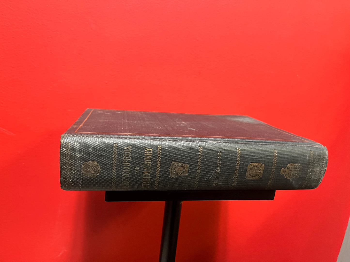 Beautiful 1917 Encyclopedia of Free masonry  good antiques condition  1046 pages  amazing gift