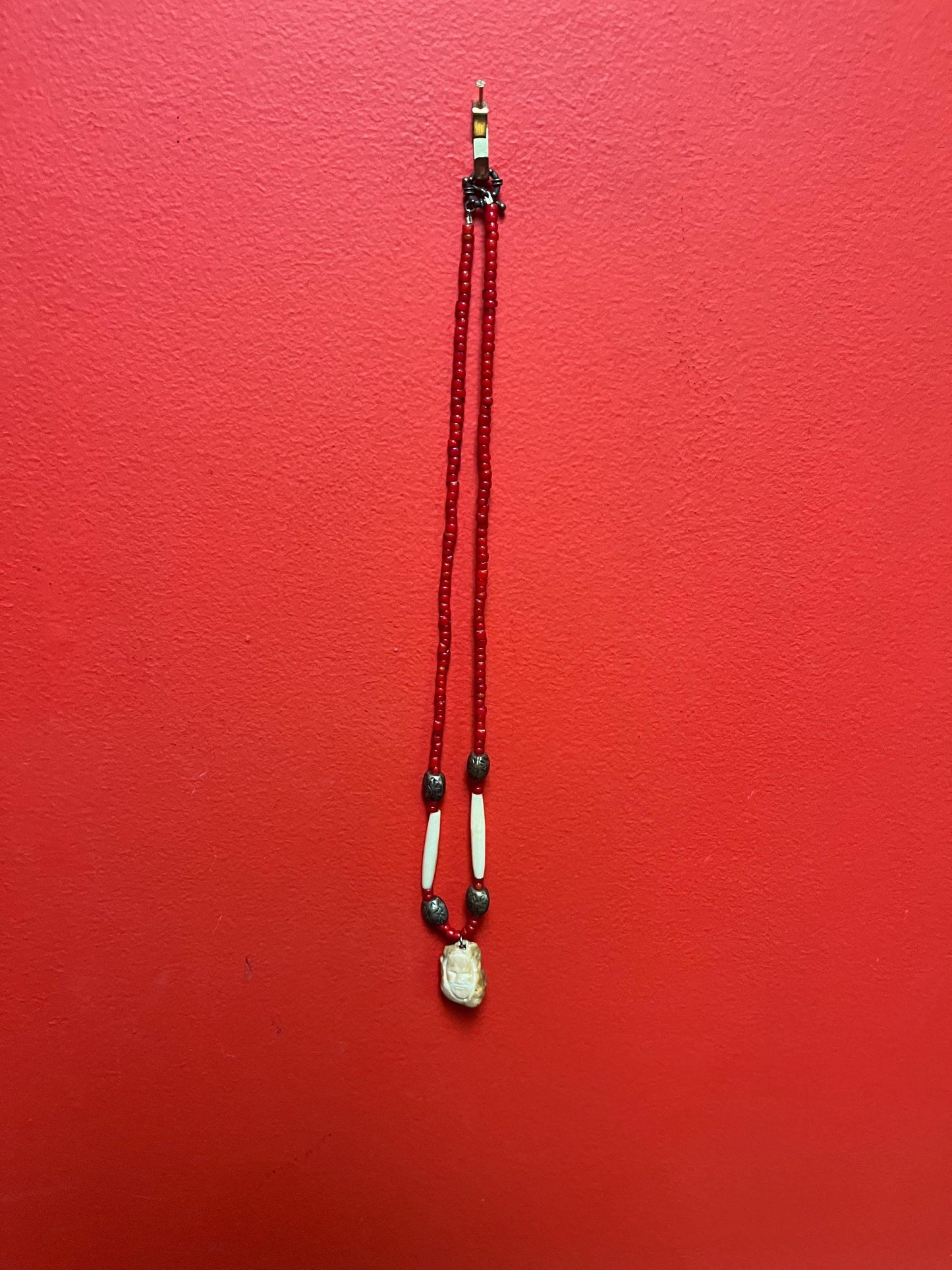 An indigenous First Nations  Canadian antique trade bead 21 inch necklace, bracelet and matching earrings  set in box  made recently -