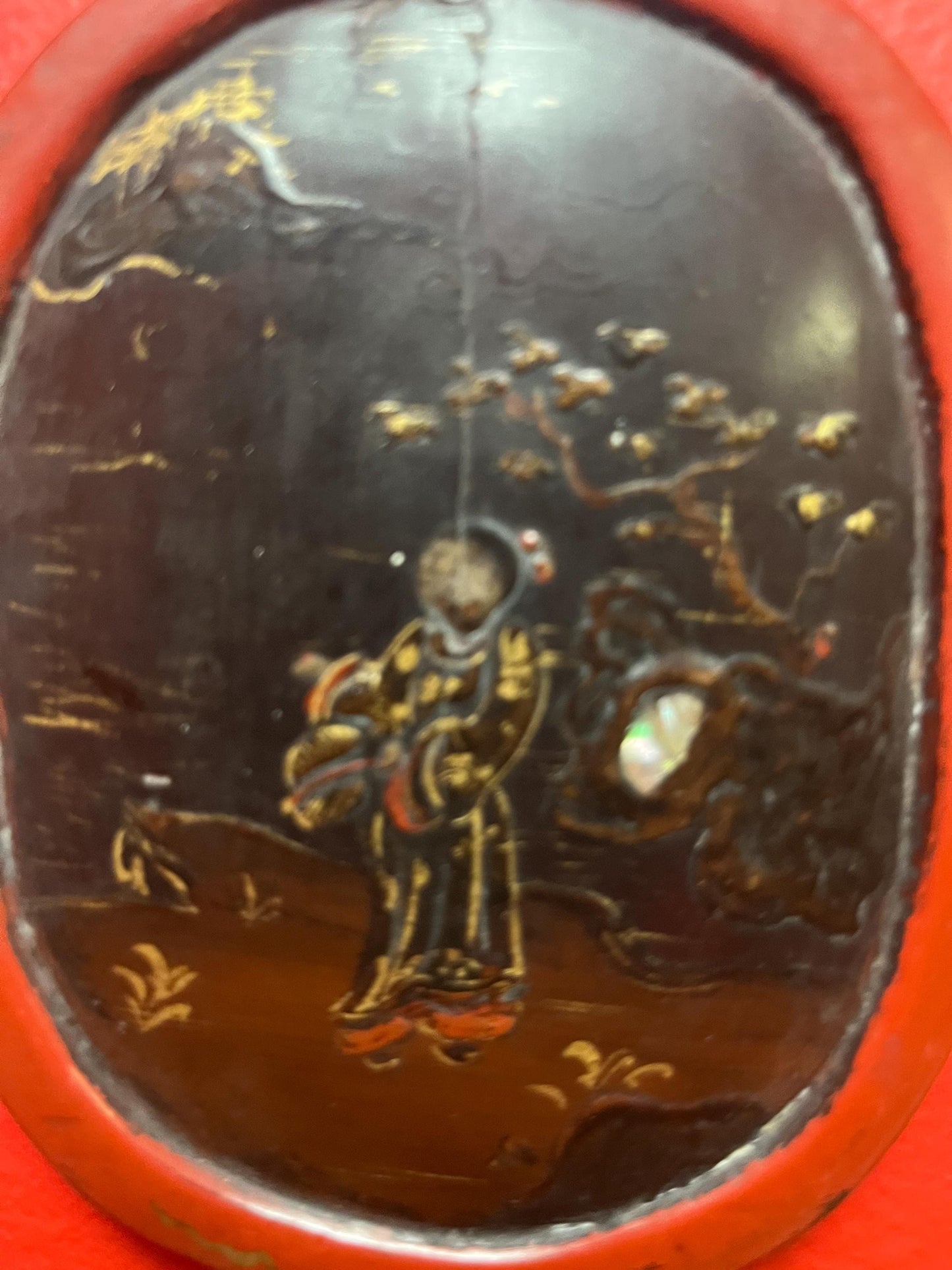 Wonderful 5 x 4 Chinese lacquer framed picture with abalone shell   wonderful detail and great gift ready to hang