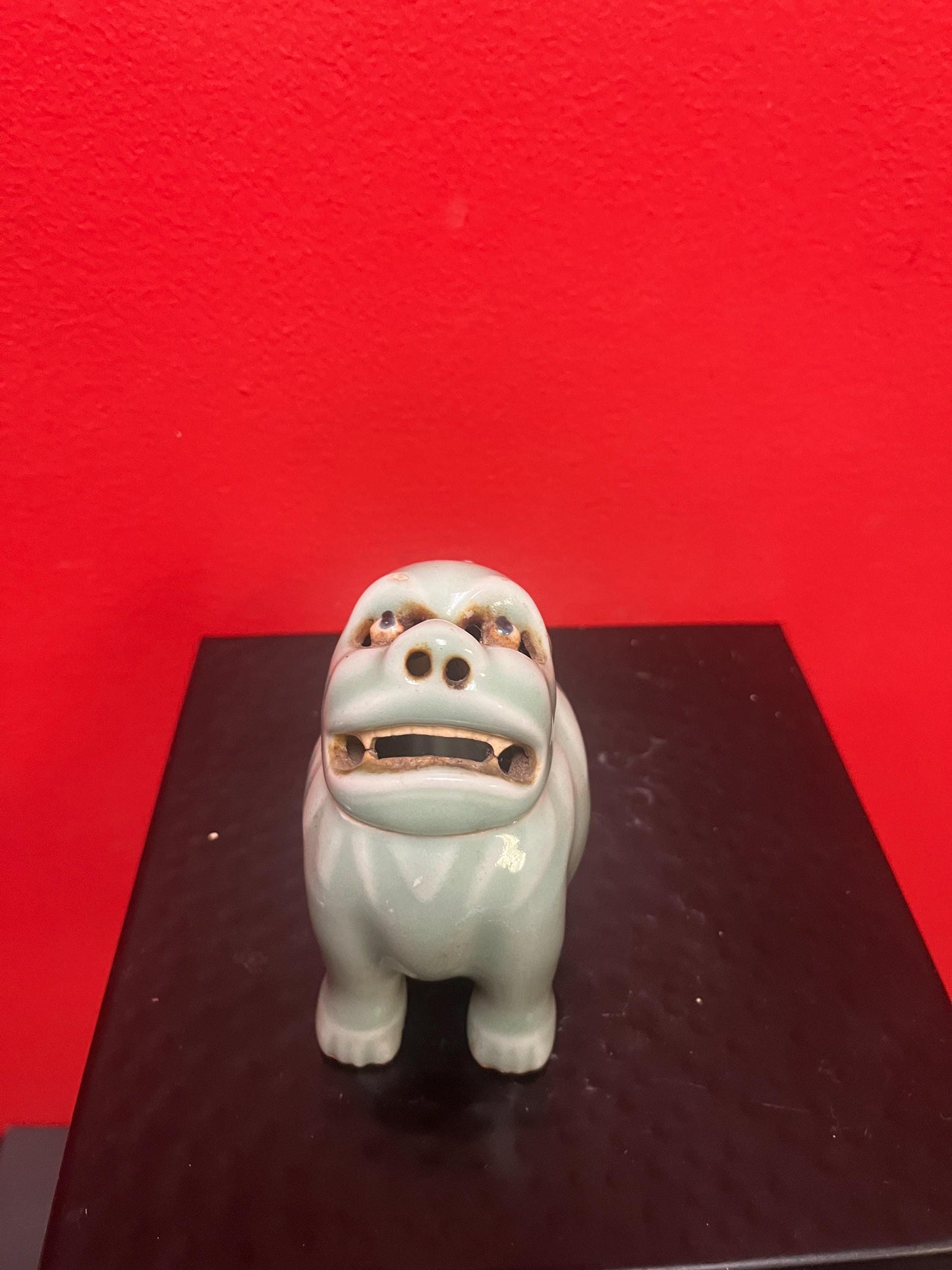 Lovely 4 inch high Chinese celadon foo dog box  - perfect condition cool small Chinese porcelain piece