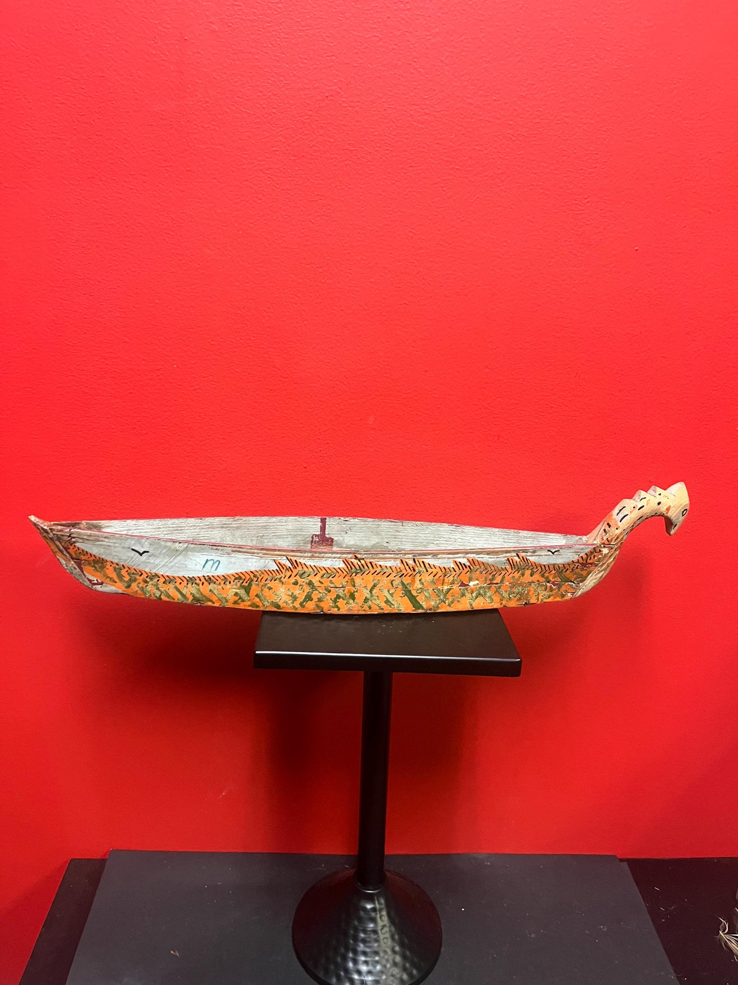 Antique 19th century Nations Pacific Northwest-coast 20  inch long model canoe- wonderful patina  not perfect condition so see photos