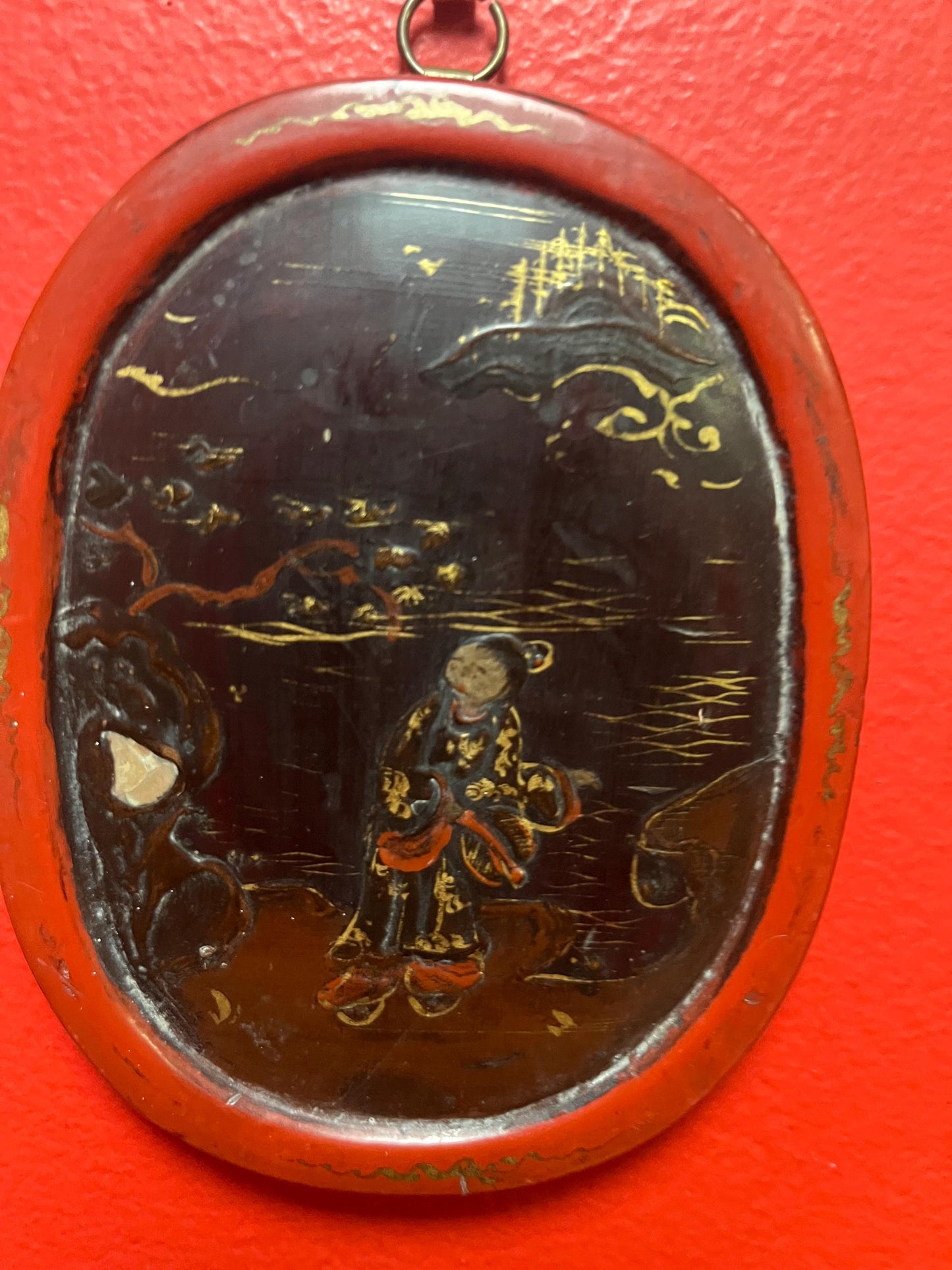 Wonderful 5 x 4 Chinese lacquer framed picture with abalone shell   wonderful detail and great gift ready to hang