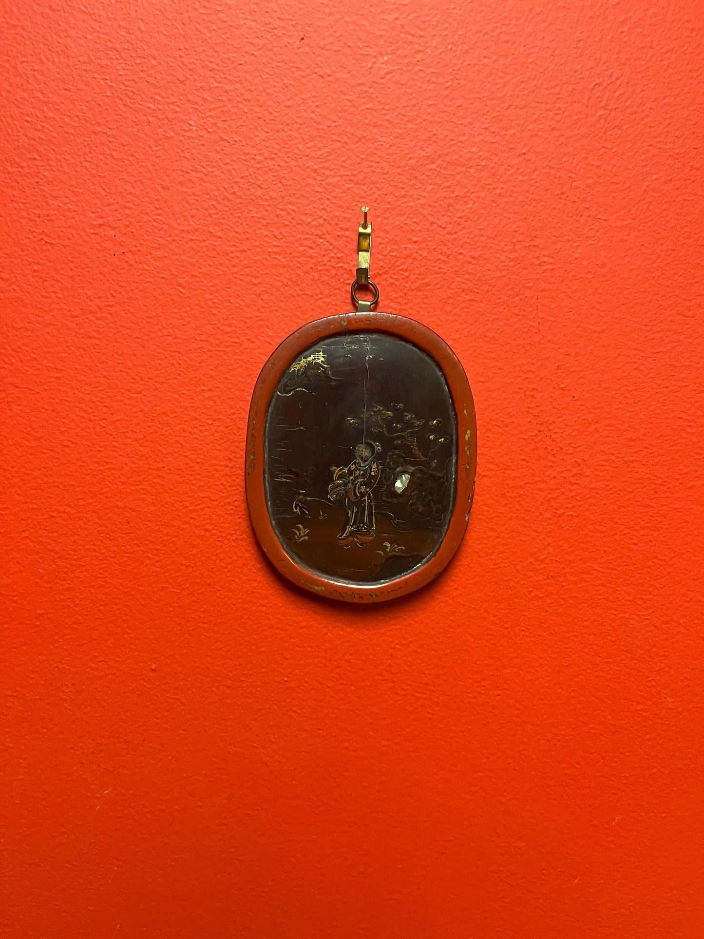 Wonderful 5 x 4 Chinese lacquer framed picture with abalone shell   wonderful detail and great gift ready to hang