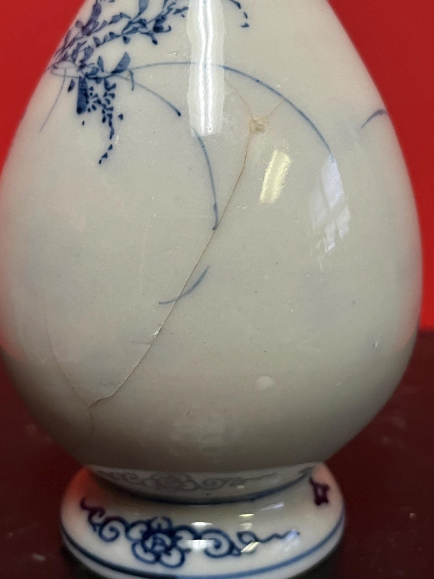 Stunning 5.25 inch 19th century Chinese porcelain vase - as is see photos  great example