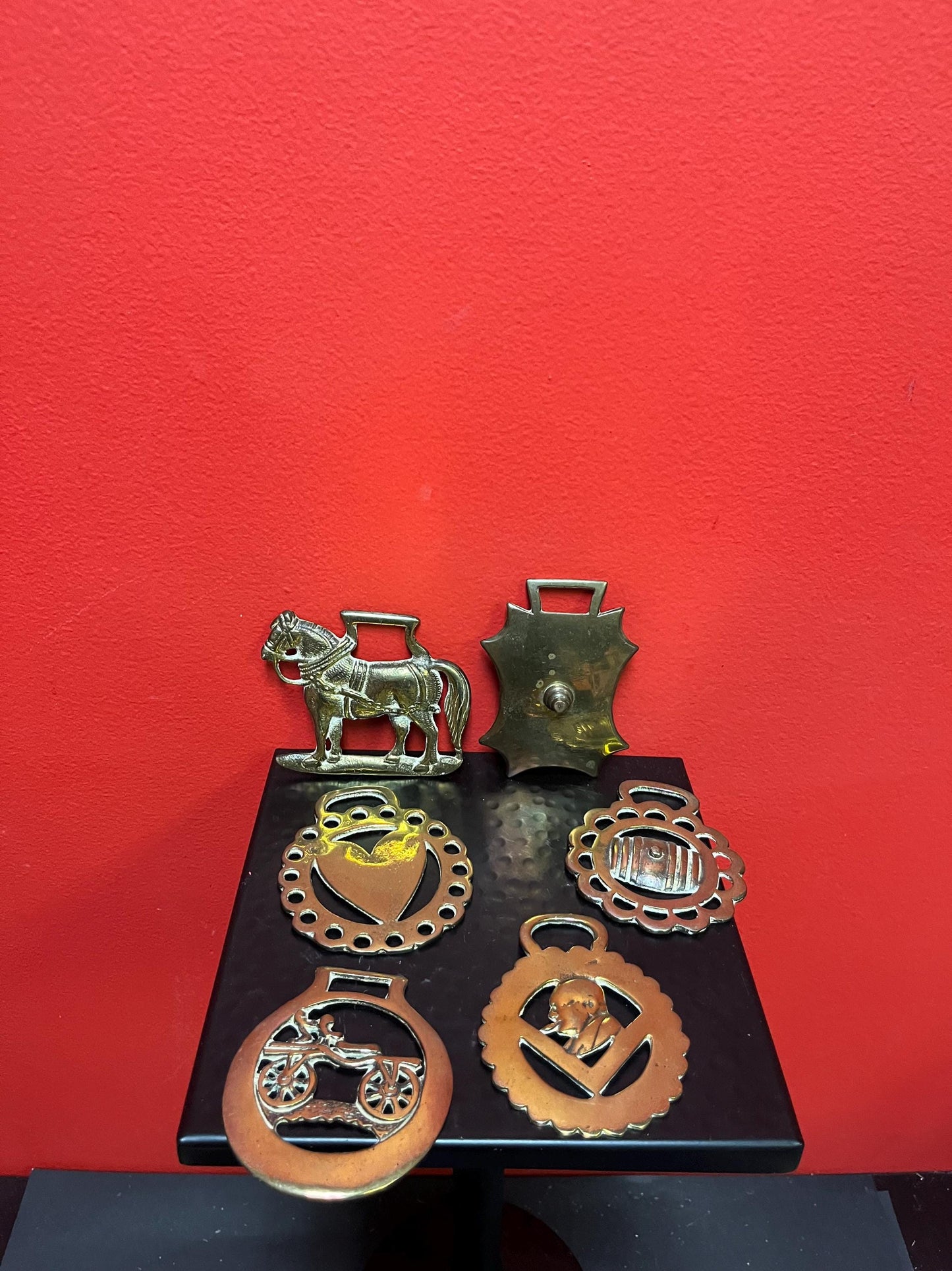 Lovely group of high-quality antique horse brasses  particularly nice ones and six included  wow