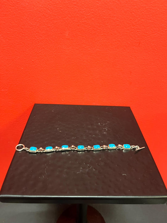7 inch sterling and turquoise bracelet  heavy and quality  great gift