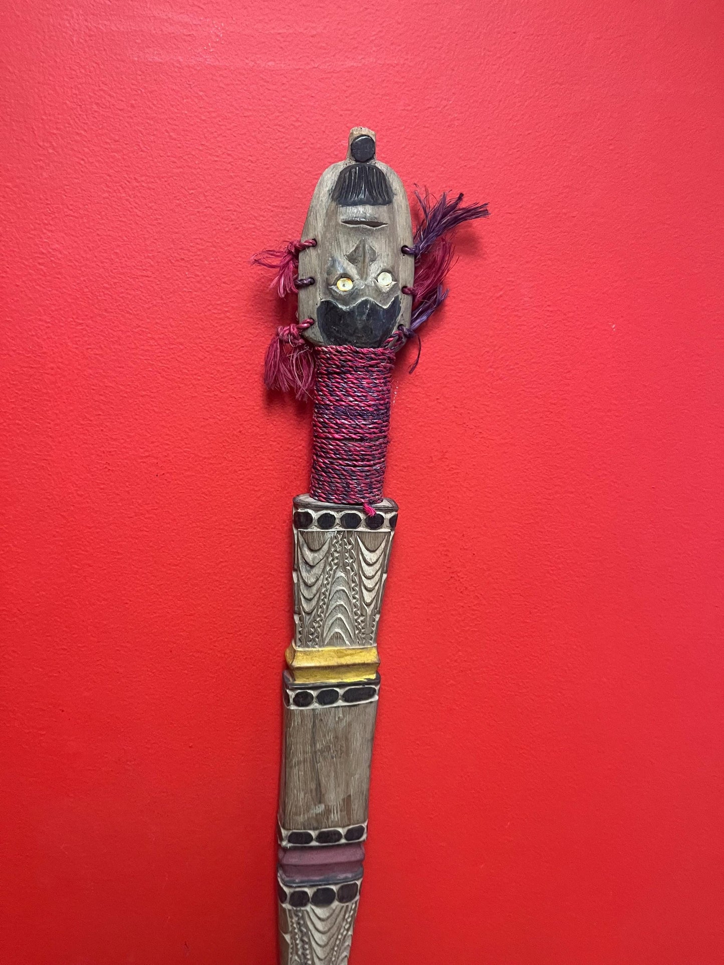 Beautiful antique oceanic tribal wall hanging- great condition for age and 32 x 3 wide  superior piece of art  tribal beauty