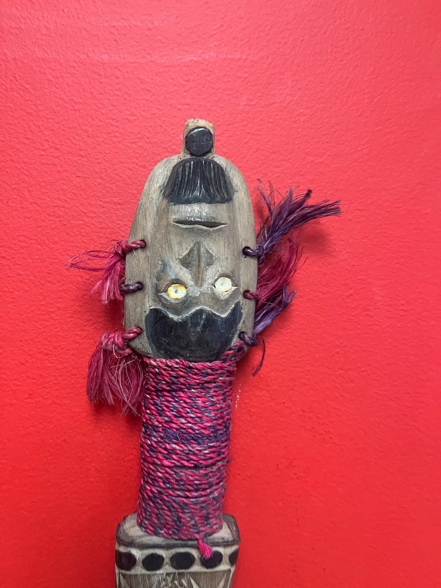 Beautiful antique oceanic tribal wall hanging- great condition for age and 32 x 3 wide  superior piece of art  tribal beauty