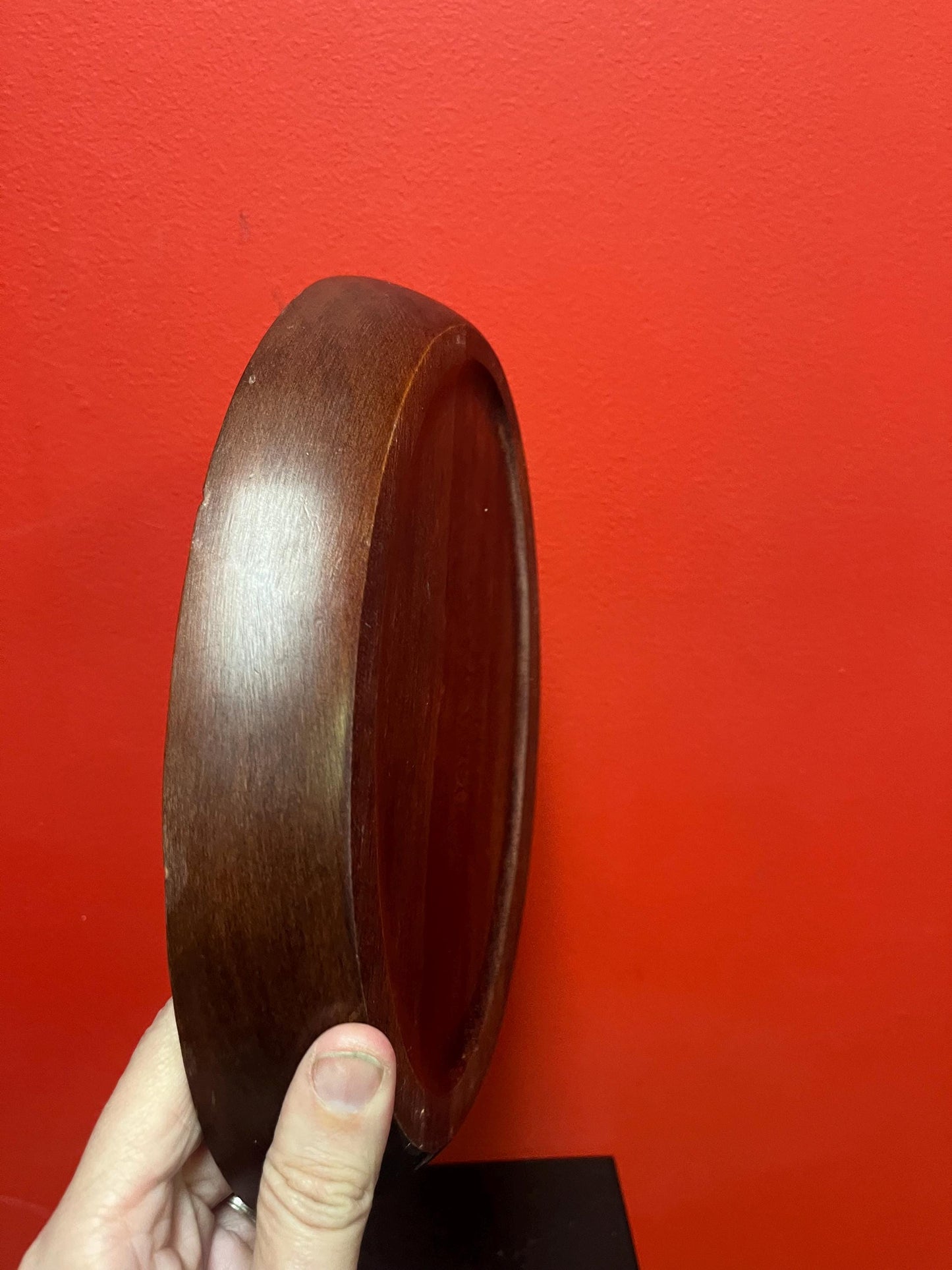 Amazing 11 x 7 inch Maori sectional dish  coolest eyes  great gift