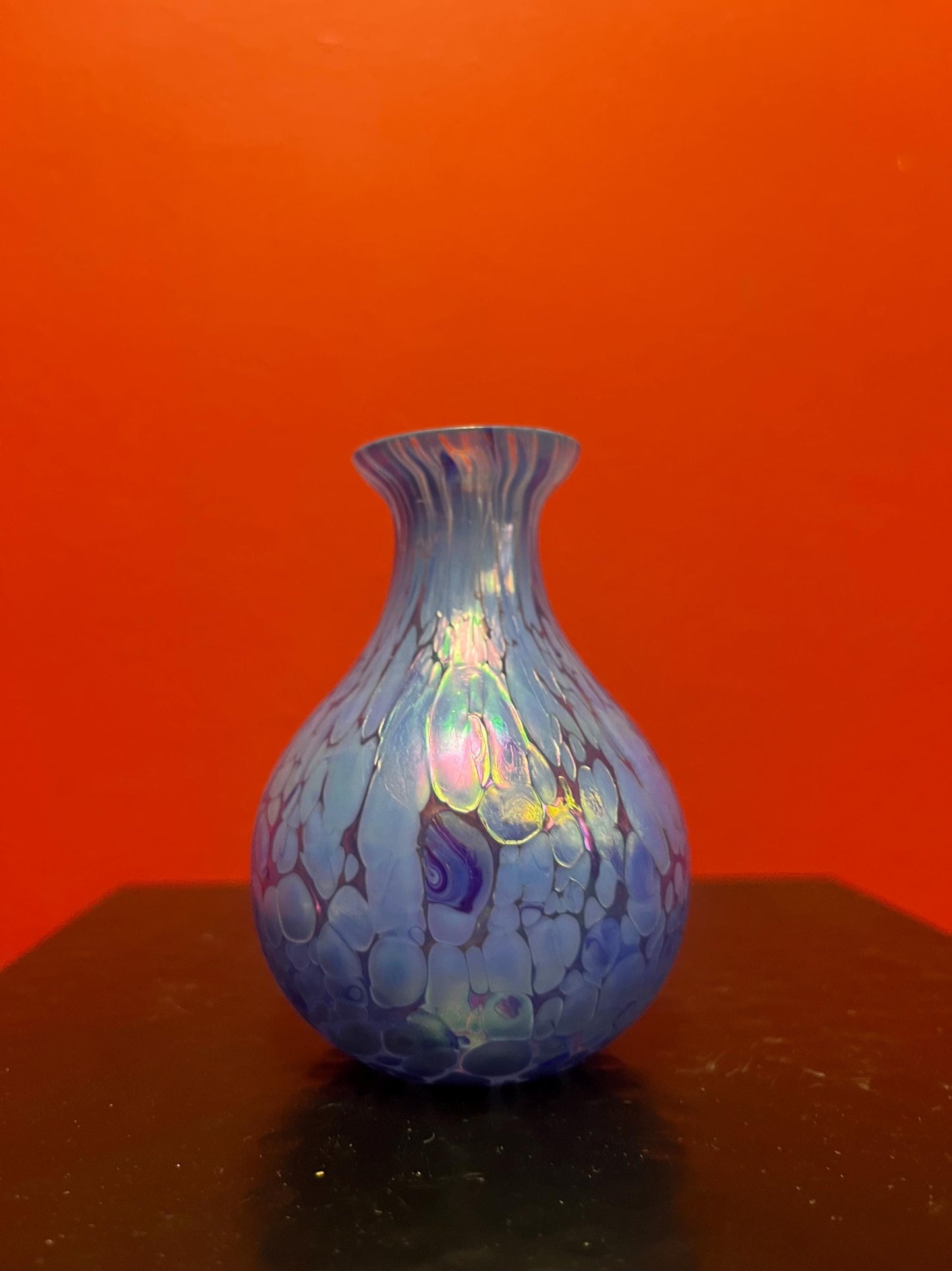 Robert held art glass 4 inch vase  lovely condition  unsigned