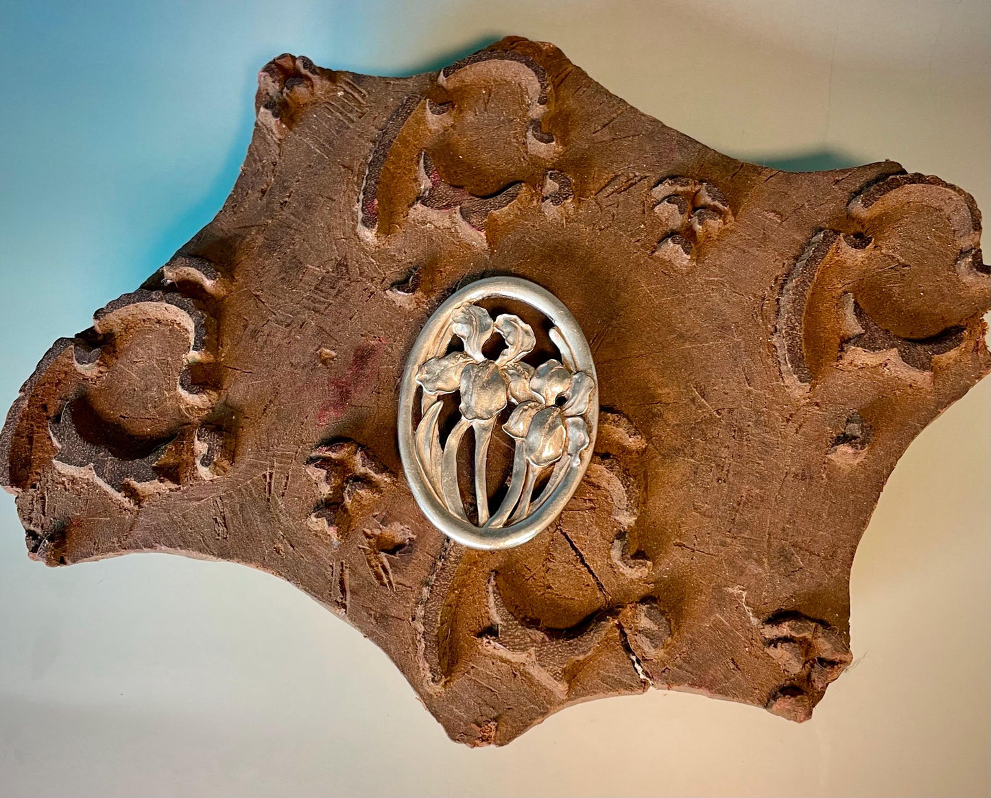 2.5 inch Pewter Iris Brooch