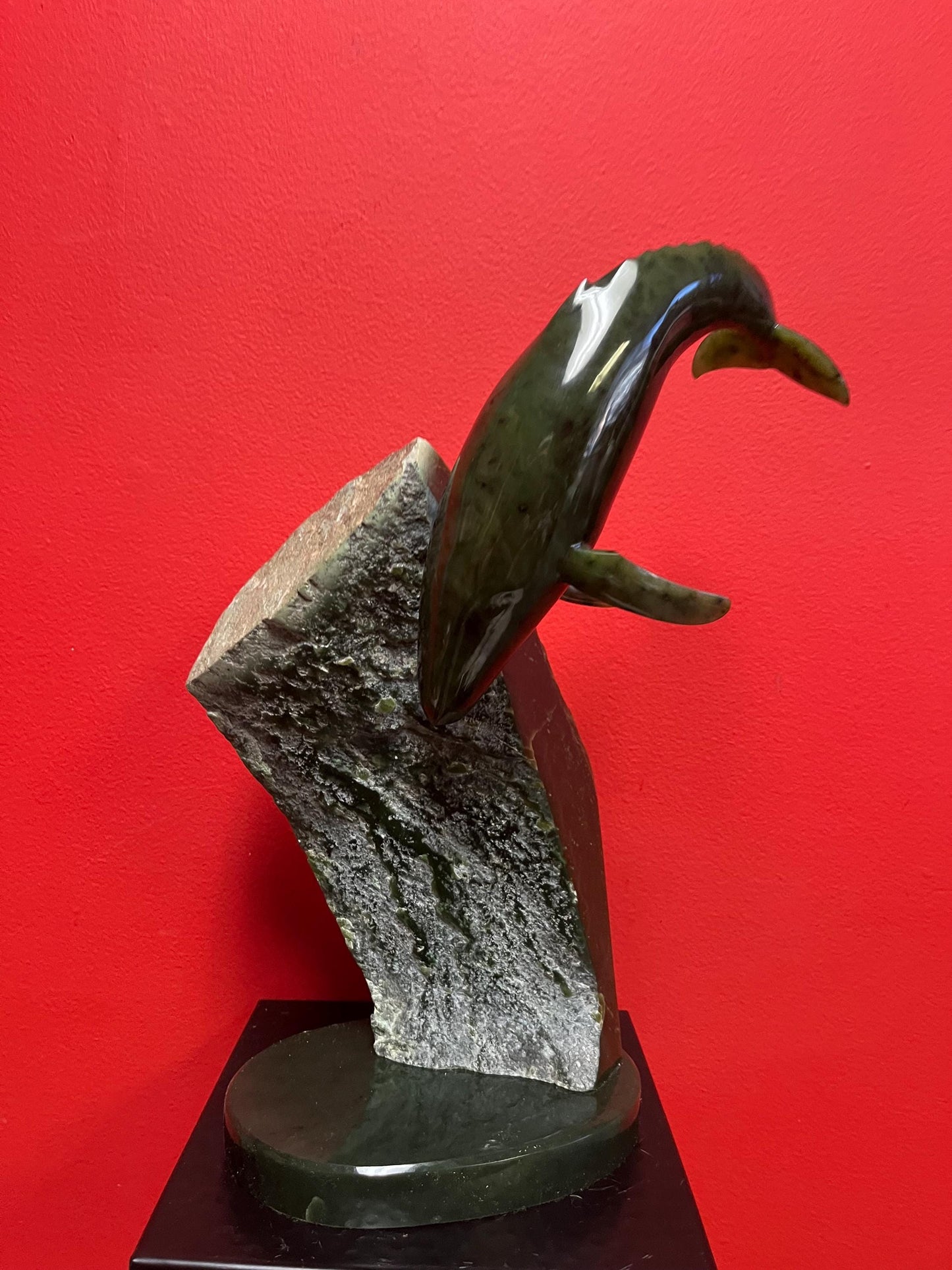 Stunning Canadian BC Jade statue of a killer whale out of a rock LYLE SOPEL  with authentication certificate  valued at 12500 dollars