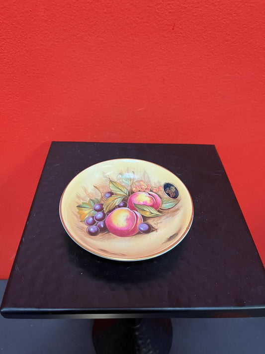 Lovely English 4.25 inch signed AYNSLEY fruit dish by D Jones - perfect condition and great value