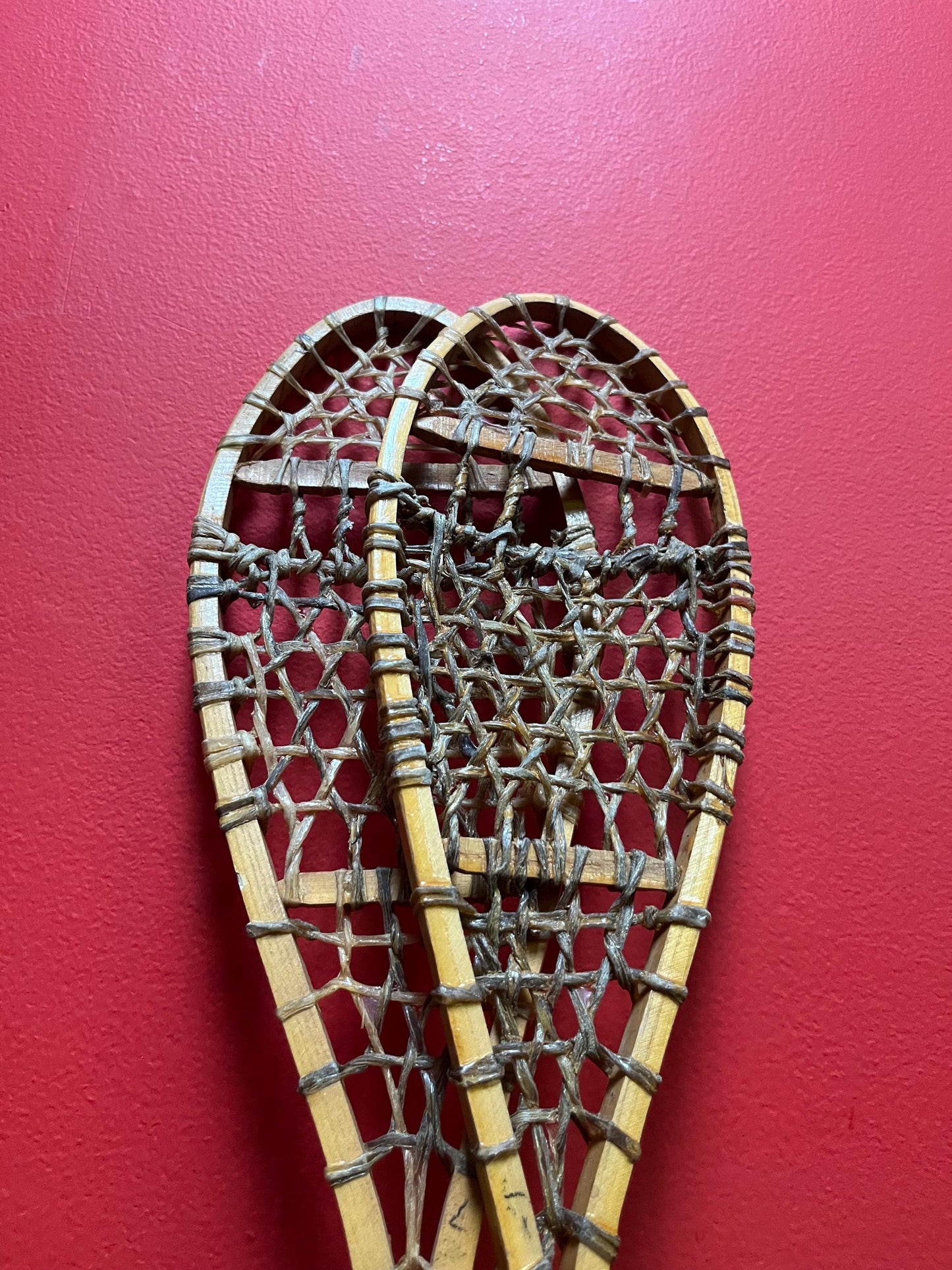 Beautiful 16 x 5 authentic antique salesman sample snow shoes  great gift or decoration  perfect condition  so unique