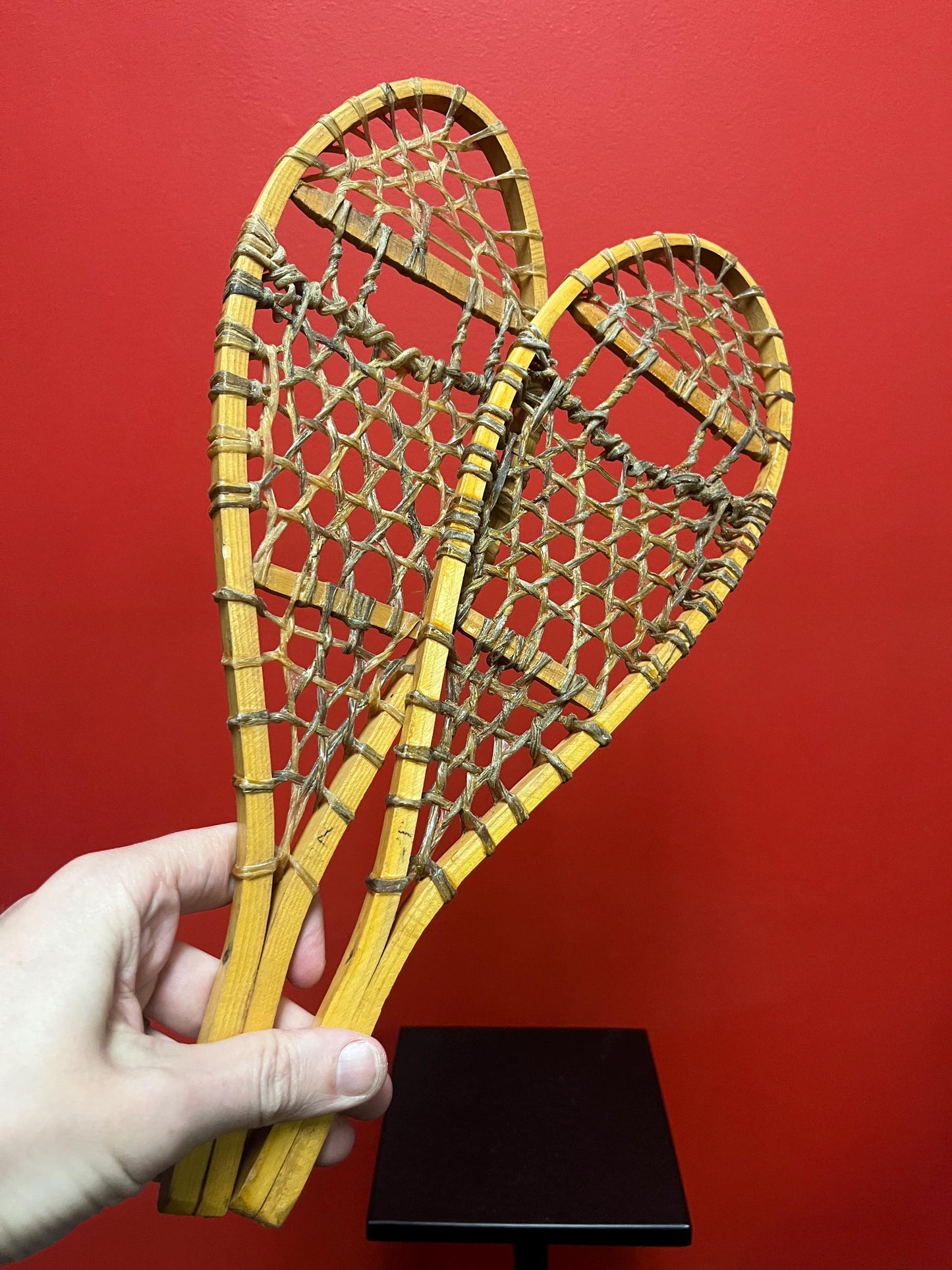 Beautiful 16 x 5 authentic antique salesman sample snow shoes  great gift or decoration  perfect condition  so unique