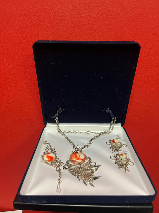 Persian untested silver and glass jewellery set  beautiful quality and look with box
