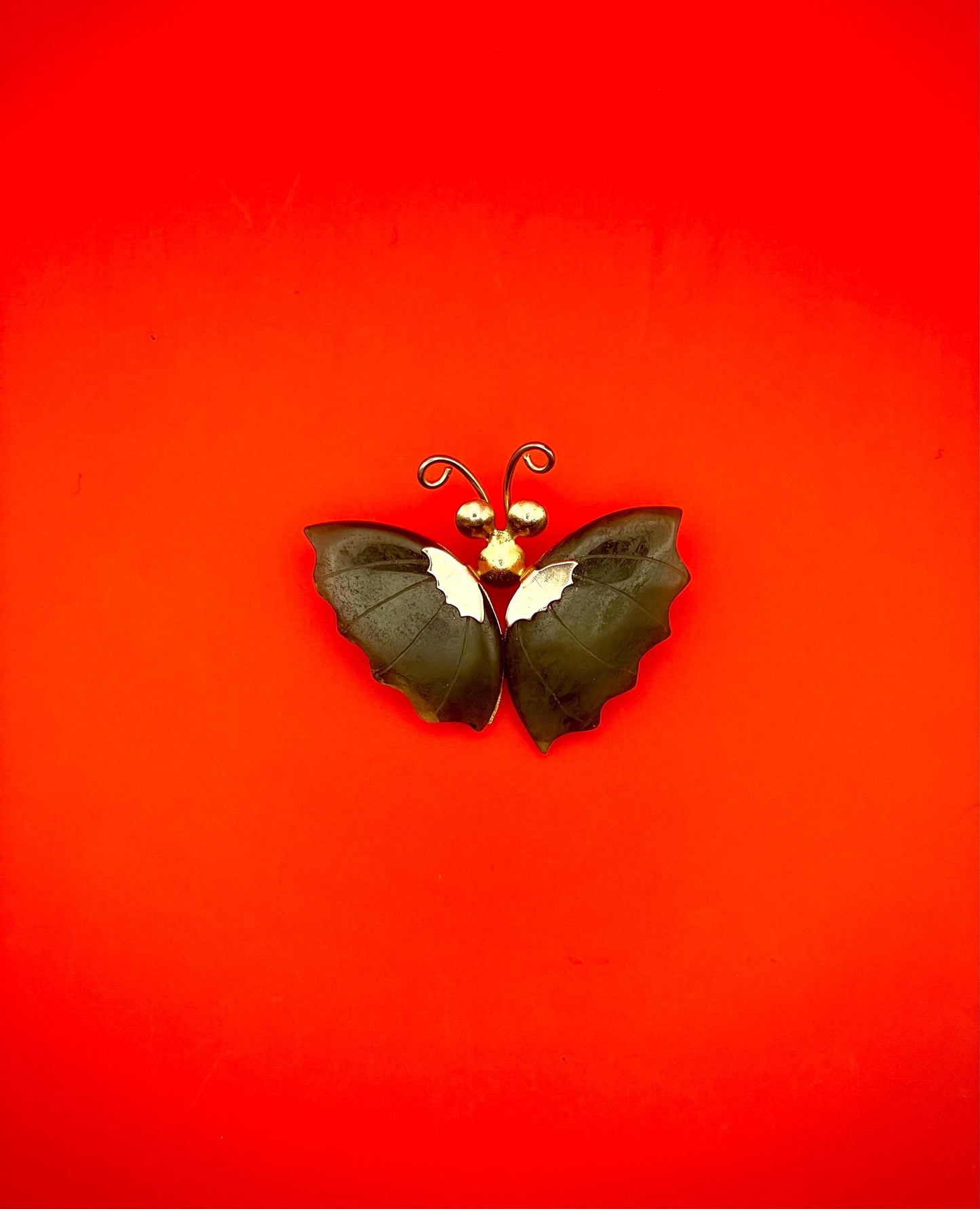 Stunning Jade and gold Butterfly Brooch