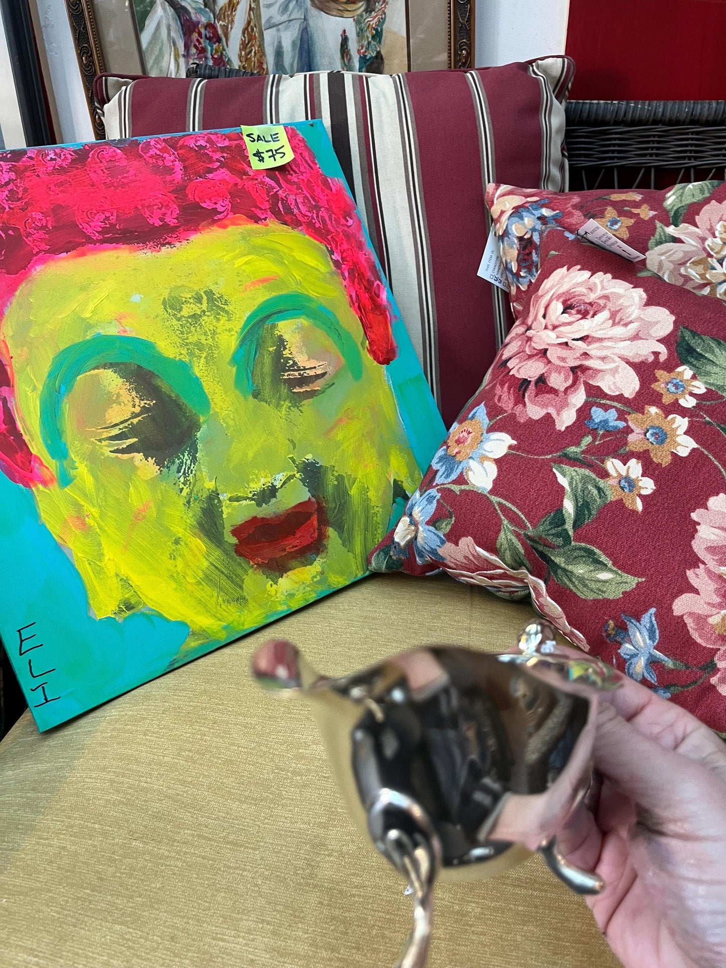 Beautiful 8 x 3 high antique English silver plated gravy boat -  polished and ready to gift or use - great value