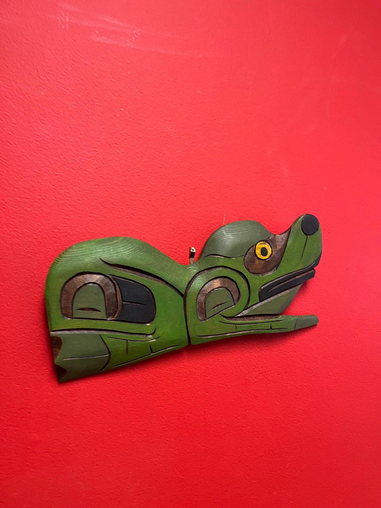 Beautiful indigenous first nation Pacific Northwest Coast 12 x 6 cedar  frog plaque  signed  frog  wow